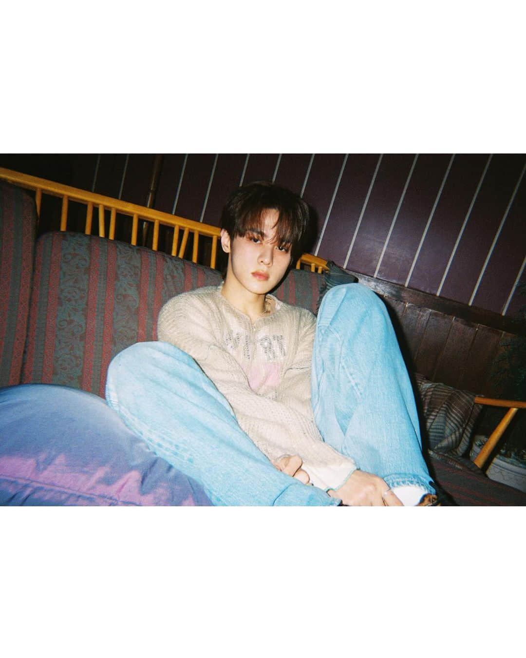 Way Vさんのインスタグラム写真 - (Way VInstagram)「🐻⏰Let me see what time it is now  #KUN #钱锟 #쿤  #WayV #威神V  #OnMyYouth #遗憾效应 #WayV_OnMyYouth  #WayV_OnMyYouth_遗憾效应」12月1日 15時00分 - wayvofficial