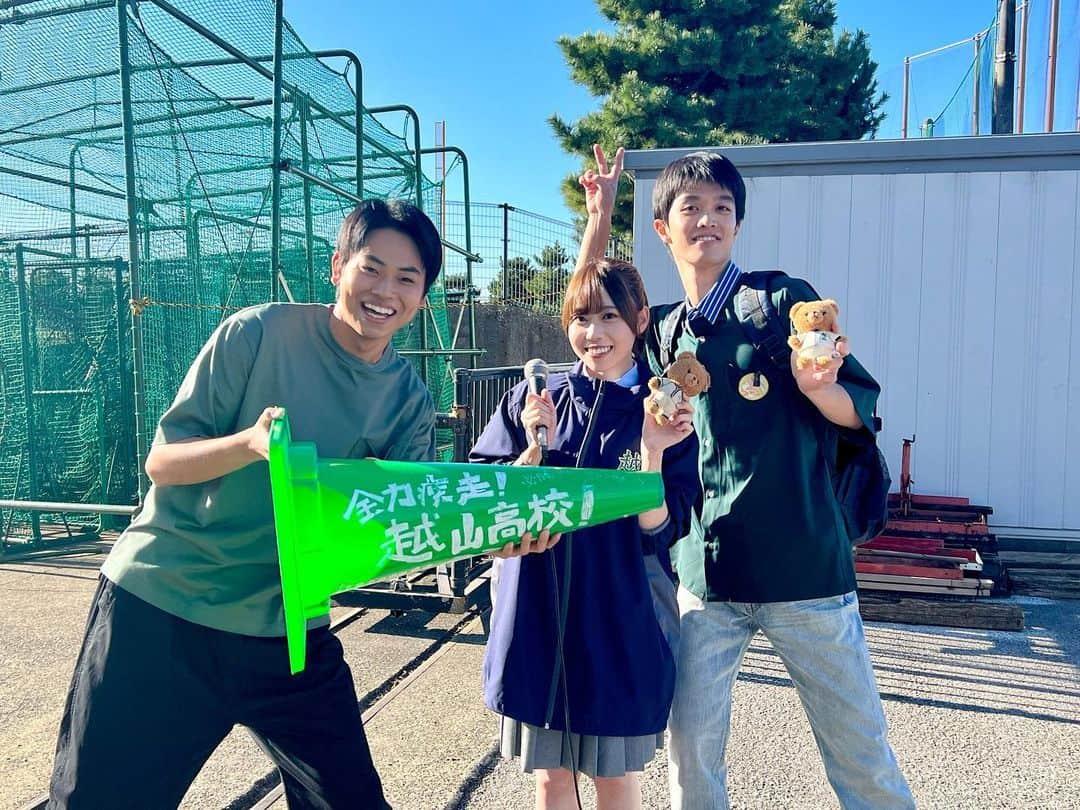 下剋上球児のインスタグラム：「🧸  お揃いくまさんの宮沢さんと富嶋くん ついに8話では2人が一緒に登場ーー？🧸  2ショットをパシャリとしたら... お兄ちゃん！！  #tbs #日曜劇場 #下剋上球児 #12月3日よる9時第8話放送📛」