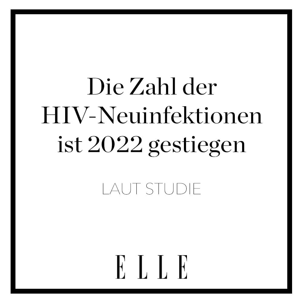 ELLE Germanyのインスタグラム：「Nach einem stetigen Rückgang der HIV-Infektionen gab es im vergangenen Jahr laut Robert-Koch-Institut wieder eine leichte Tendenz nach oben. Genau aus diesem Grund ist es so wichtig, dass es Aktionen wie den Welt-AIDS-Tag, der heute stattfindet, immer noch gibt. Sie schaffen Aufmerksamkeit für die Erkrankung, Prophylaxe, Früherkennung und richtige Behandlung!   #weltaidstag #aids #hiv #awareness」