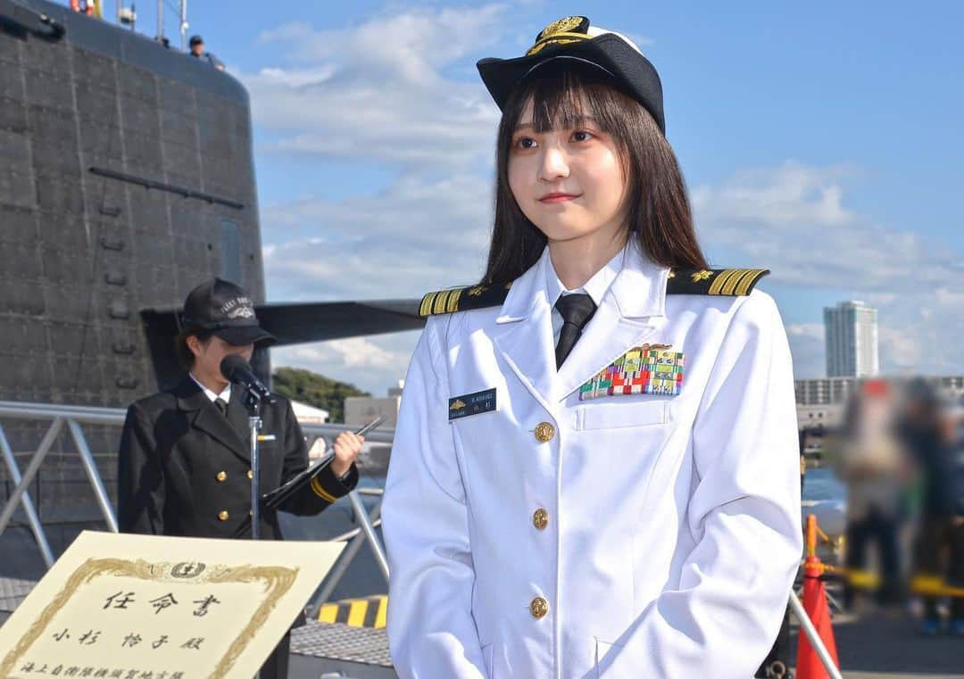 小杉怜子さんのインスタグラム写真 - (小杉怜子Instagram)「海上自衛隊 潜水艦『なるしお』一日艦長✨🌊 なんと【本物の艦長さん】が一緒にお写真を撮ってくださいました!!👏😭😭  本当に楽しいイベントだったー👏🏻👏🏻 これからも色んなことできるようにがんばるぞ。   #海上自衛隊  #海上自衛隊横須賀基地  #海上自衛隊好きな人と繋がりたい  #潜水艦」12月2日 21時30分 - rei_co_sugi