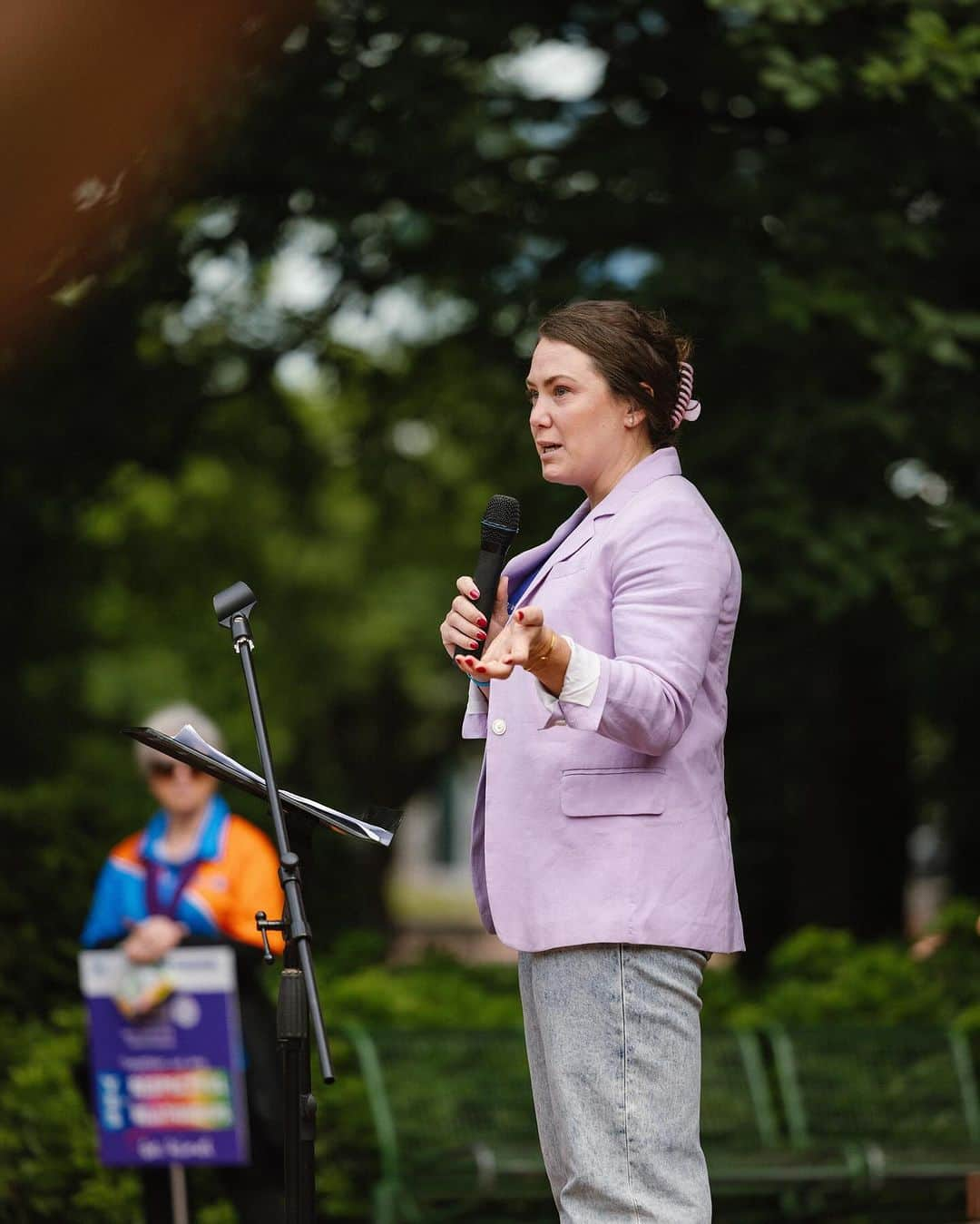 デビッド・ポーコックさんのインスタグラム写真 - (デビッド・ポーコックInstagram)「Thank you to everyone who came to march for an end to family & domestic violence this morning. And calling for more funding for services.   Thanks to Rotary & all other organisers, & to @chloe_hosking_ & Melissa Gumley for your powerful words.」12月1日 15時42分 - davidpocock