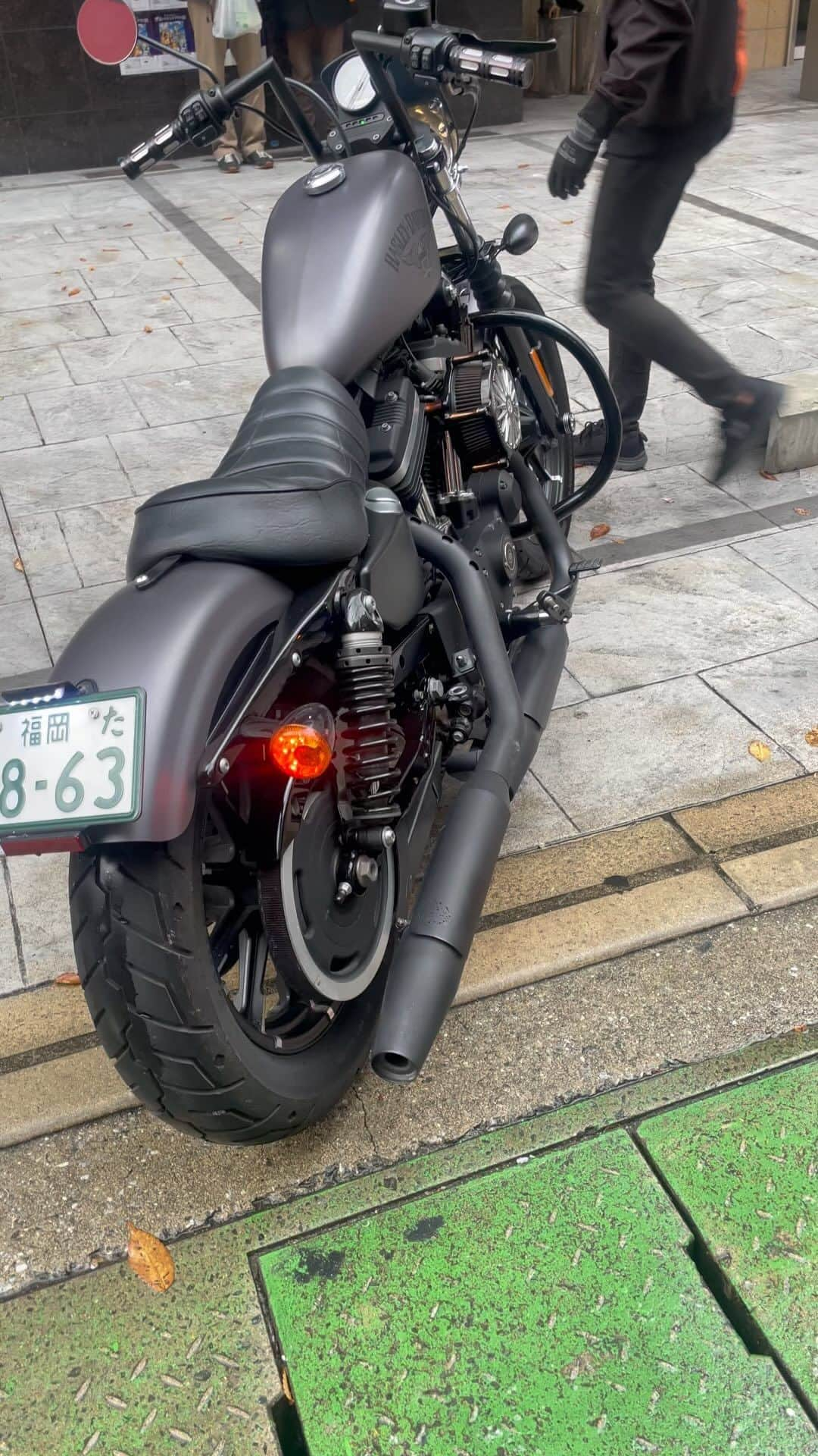 山本華世のインスタグラム：「お別れの日。寂しい。。。 #harley #harleydavidson #883」