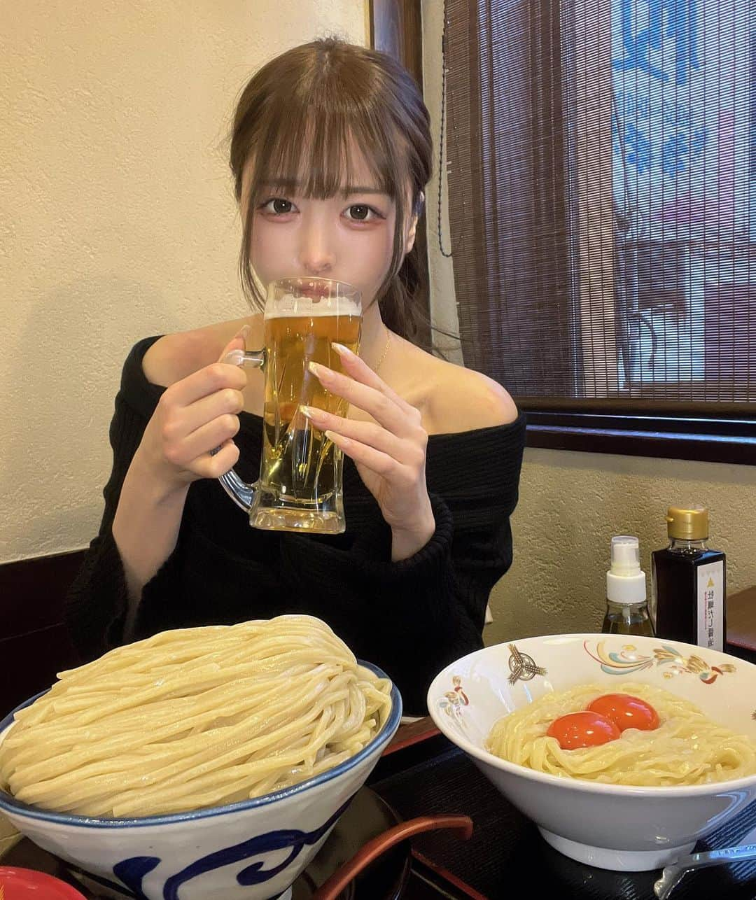 三年食太郎（松島萌子）のインスタグラム：「🍜🍻」