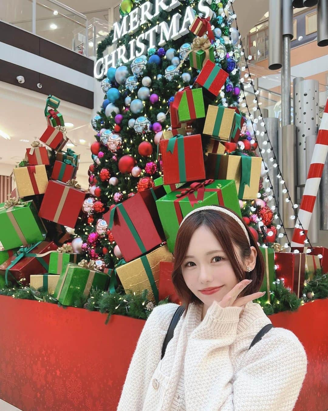 佐藤佳穂さんのインスタグラム写真 - (佐藤佳穂Instagram)「12月だねっ🎄❤️ サンタさん来るかな？😽」12月1日 16時32分 - biosato_3