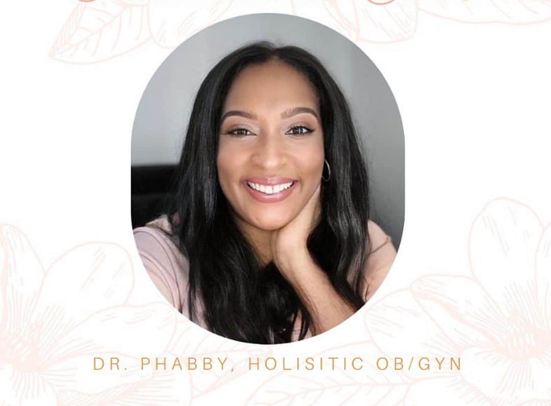 テリーサ・パーマーさんのインスタグラム写真 - (テリーサ・パーマーInstagram)「It’s High Vibes All Round this week on @themotherdazepodcast with the absolute 👸 holistic obgyn Dr Phabillia Afflack of @phabulouscare. @swrightolsen and I called each other after this recording and had an ecstatic freak out!! Dr Phabby is everything you could ever dream of in a care provider and on the pod she walks us through the delicacy of transitioning to motherhood, the emotional & mental prep needed, how to up-level your relationship prior to baby and finding the inner confidence to have an empowered birth. This episode has so much to digest and Dr Phabby is a ray of ☀️! Listen now wherever you get your poddys! #themotherdaze #podcast #pregnancy #baby #motherhood #obgyn」12月1日 16時40分 - teresapalmer