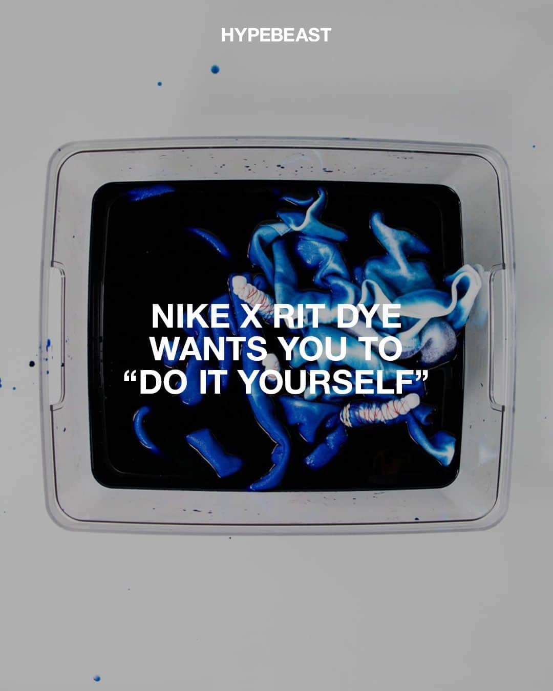 HYPEBEASTさんのインスタグラム写真 - (HYPEBEASTInstagram)「@nike wants you to “Do It Yourself" with its new offering with @ritdye.⁠ ⁠ The Shibori Tie-Dye Kit provides the tools to express creativity and create something totally unique. Each set comes with a men’s or women’s Nike sail hoodie, a bottle of Rit indigo liquid dye, thread and needle, square blocks, gloves, bands, and an assortment of heat-applied patches.⁠ ⁠ The accompanying DIY instructional guide also outlines three Shibori techniques, kumo, commonly known as the spider technique, wood clamping with itajime, and ori nui, a combination of stitch and fabric arrangement.⁠ ⁠ The kit will be available for purchase on December 12 on Nike’s website and on the SNKRS app.⁠ Photo: Nike」12月1日 17時05分 - hypebeast