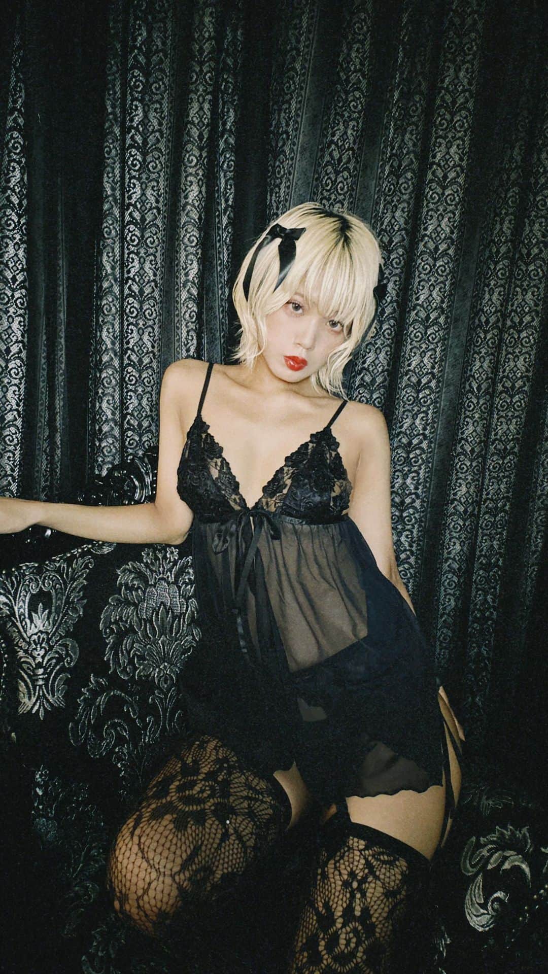 ハナエのインスタグラム：「新作ランジェリー紹介🌹」