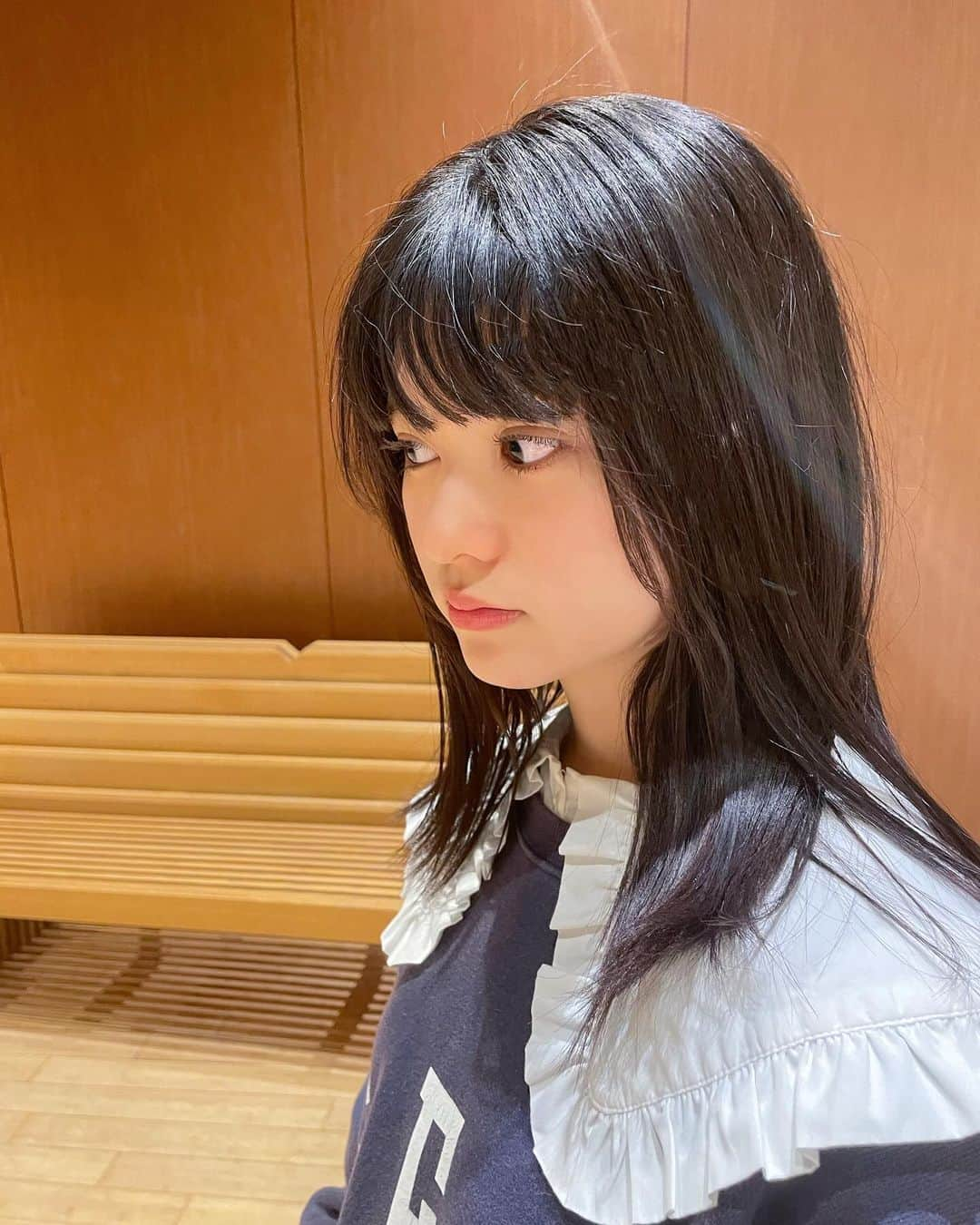 凛美さんのインスタグラム写真 - (凛美Instagram)「◡̈ ⁡ 写真とは全然関係ないけど 最近イヤホンが壊れまして(そして紛失しまして) おうちにあった有線のイヤホンに変えたら 音が良すぎる！楽しい！ ⁡ おすすめ音楽あったら教えてください🎧 ⁡ ⁡」12月1日 17時17分 - rimi_kenon_official