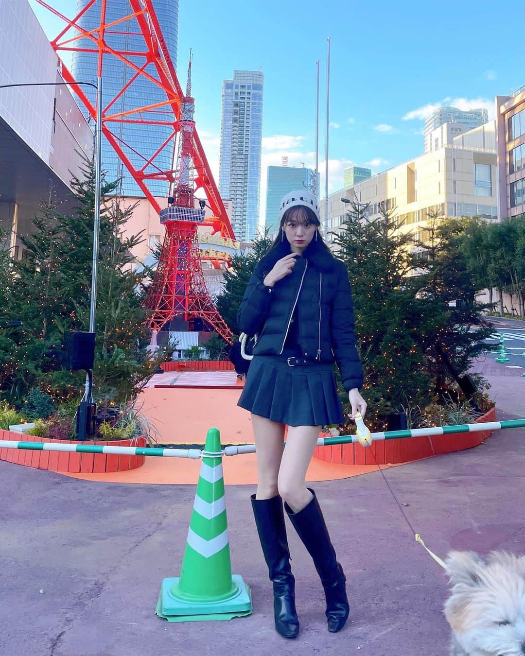 りなぴよのインスタグラム：「💫  今日から12月🎄  ・」