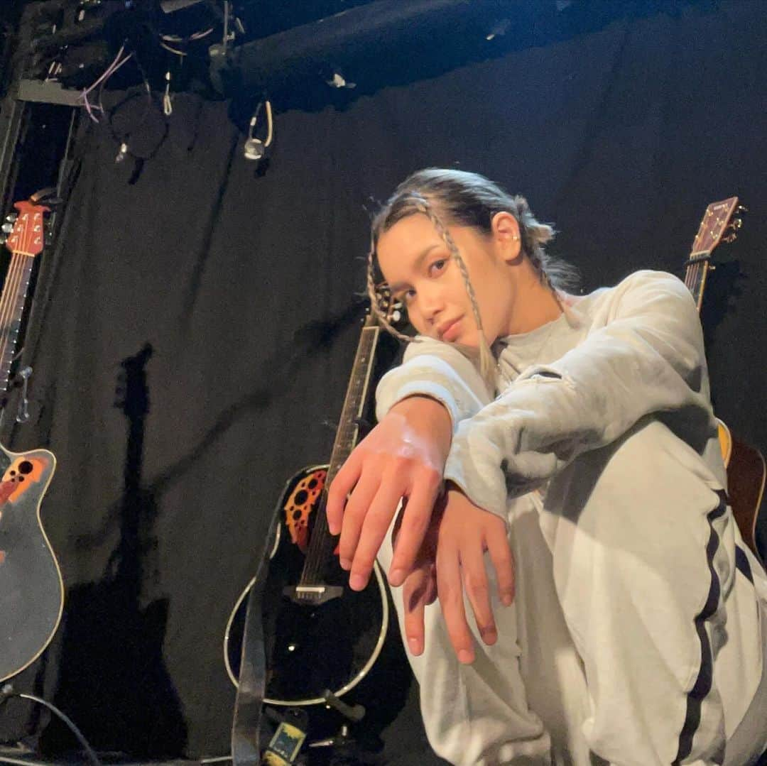 Anlyさんのインスタグラム写真 - (AnlyInstagram)「Anly “Loop Around the World”  🇬🇧LONDON ー O2 Academy2 Islington Thank you for coming to my gig last night.」12月1日 17時38分 - anly_singer