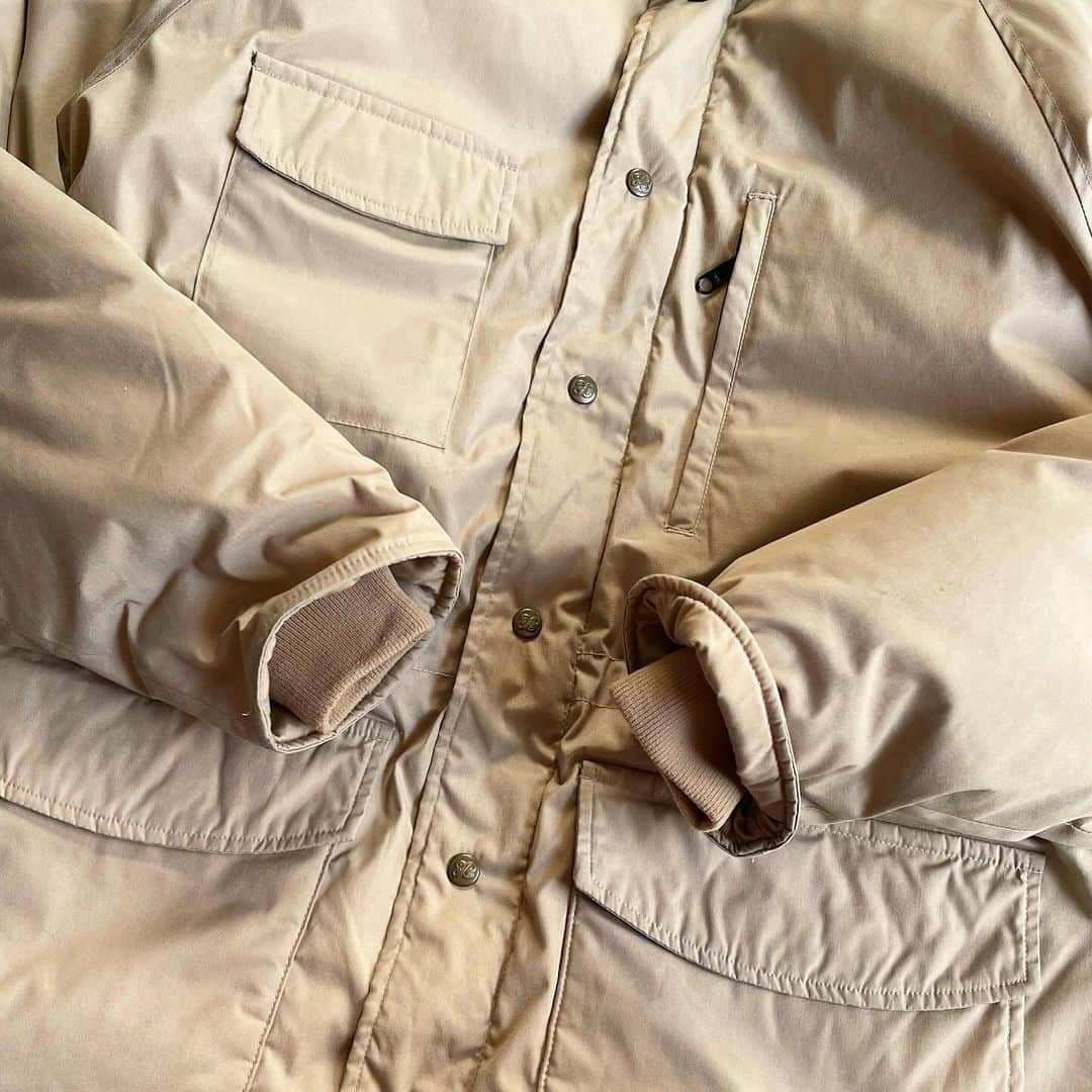 DROP...vintage select shopさんのインスタグラム写真 - (DROP...vintage select shopInstagram)「1980s Eddie Bauer Goose Down  Mountain Jacket  グースダウン入りのマウンテンジャケット⛰️  実寸Ｌ程度あります。  名作扱いでいいんじゃないでしょうか？」12月1日 17時46分 - tokyo_drop