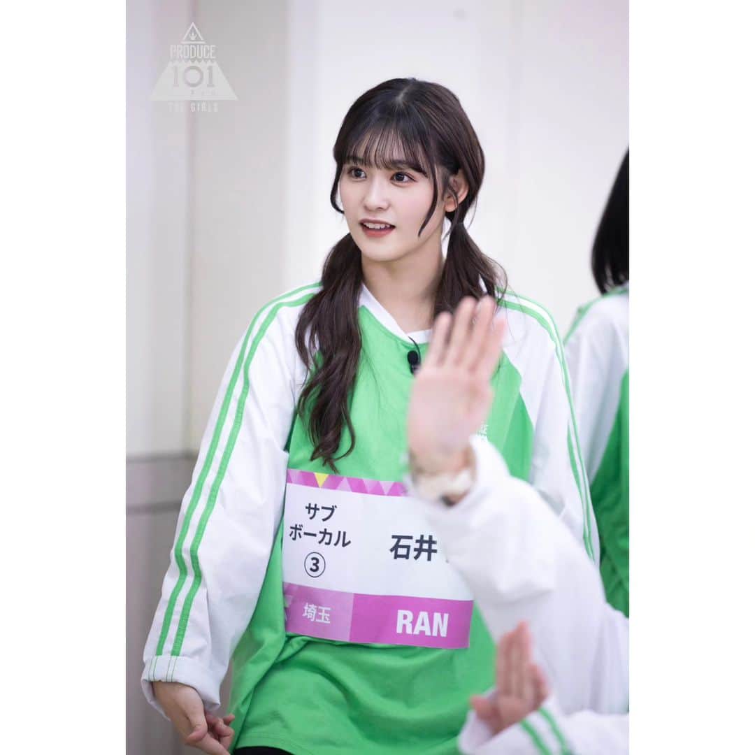 のインスタグラム：「[📸] BEHIND PHOTO *໒꒱⋆  ┊▶┊ #日プガールズ #9 ┊◀┊  Lemino にて本編オンデマンド配信中📲  #日プ #LEAPHIGH #35GIRLS5CONCEPTS #Lemino #レミノ #毎週木曜21時レミノ配信中」