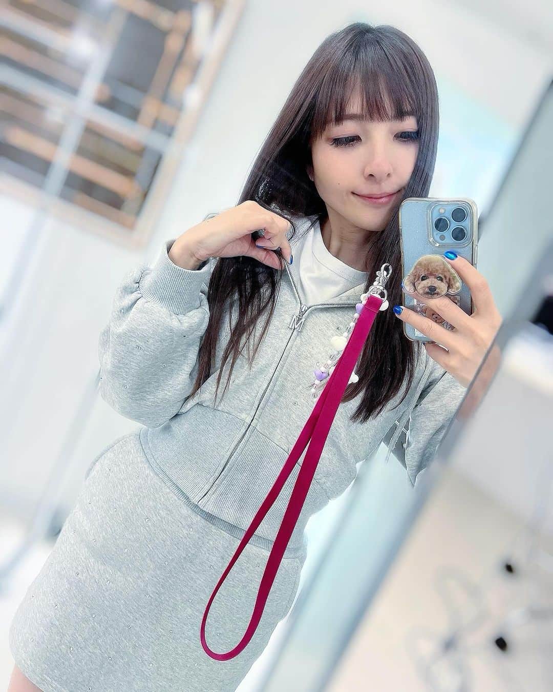 五位渕のぞみのインスタグラム：「#三上悠亜 さんプロデュースの #MISTREASS （#ミストレアス ）セットアップが 細見えして感動、、、🥹💕 @mistreass_official  @yua_mikami  ㅤㅤㅤㅤㅤㅤㅤㅤㅤ 👉🏻2枚目以降は全身見えるよ👗🩵」