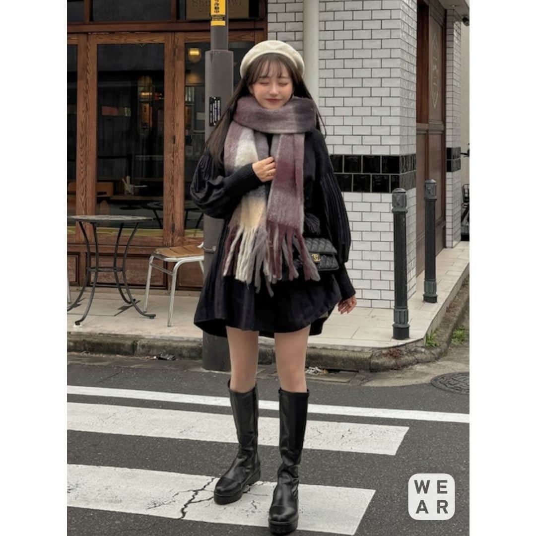 WEARさんのインスタグラム写真 - (WEARInstagram)「@wear_official では、トレンドのファッション情報をWEAR内のコーデと一緒に紹介！ ____________________________ 新しくWEARISTAに選ばれたユーザーを紹介！  👇WEAR IDで検索してチェック！👇 @syatyo_wear (WEAR ID: syatyo) @fuchan_2003 (WEAR ID: fuchan2003)  コーディネートが気になったら「保存」をタップ☝ 【着用アイテムの詳細】はWEARアプリまたはウェブサイトで👀  如果你喜歡我們po的穿搭，請記得按"保存"喔☝ 【穿搭單品的詳情】可以透過WEAR應用或官網查看👀 ____________________________ #WEAR #ootd #outfit #fashion #コーデ #ブランドコーデ #淡色コーデ #冬コーデ #冬コーディネート #冬服 #トレンドコーデ #着回しコーデ #デートコーデ #着こなし紹介 #大人カジュアル #きれいめカジュアル #冬コーデ #冬服 #冬服コーデ #イエベ #秋コーデ #秋コーディネート #秋服 #WEARISTA #インフルエンサー」12月1日 18時26分 - wear_official