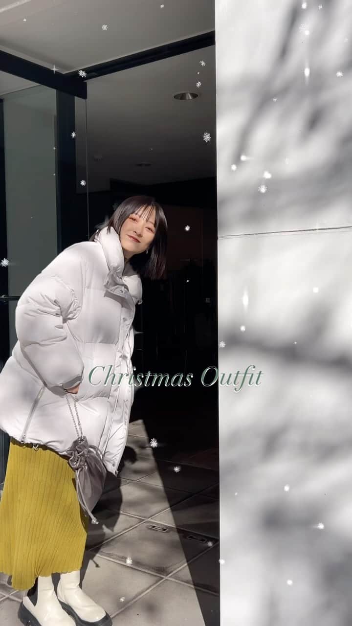 RUNWAY channelのインスタグラム：「クリスマスコーデ🎄🎅🏻  MURUAの人気スタッフが着こなす クリスマスのおすすめコーデ🤍⛄️  #murua #クリスマス #クリスマスコーデ #xmas #Christmas #スタッフコーデ」