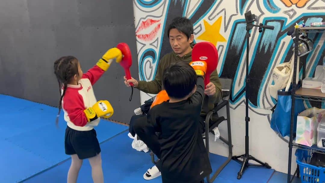 吉永啓之輔のインスタグラム：「ハワイからりりが帰ってきた〜✌️」