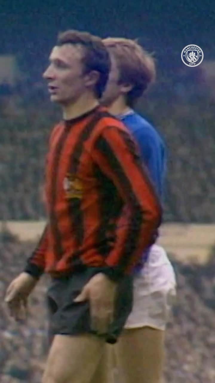 マンチェスター・シティFCのインスタグラム：「City Forever: Mike Summerbee 🩵」