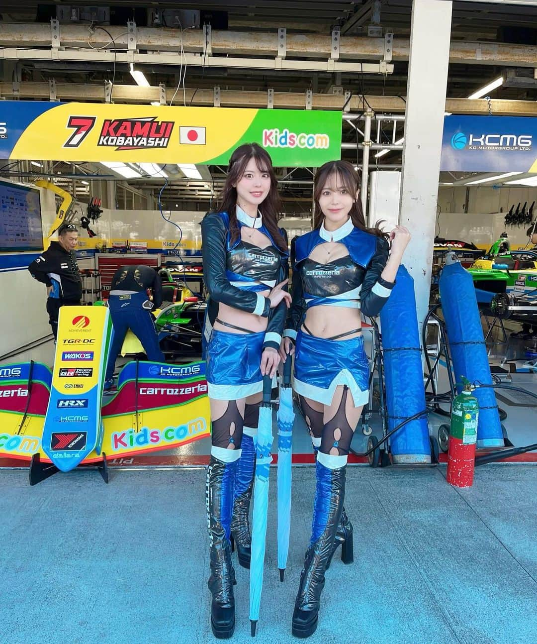 羽瀬萌さんのインスタグラム写真 - (羽瀬萌Instagram)「昨日に続き、カロッツェリアサポートガール衣装全身載せてみる😎  相変わらずめぐとあやちゃん似てるってコメントが🤣🤣🤣 動画の私服、打ち合わせしてないのに雰囲気似てた🥺🥺❤️  #superformula #SFormula #KCMG #carrozzeria #カロッツェリアサポートガール #羽瀬萌　#はせめぐ #撮影 #モデル　#model #高身長　#高身長女子　#レースクイーン　#ラウンドガール #japanesegirl #bijobijo」12月1日 18時53分 - megugumigumi