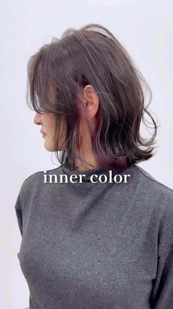 Seiichiro Kawakamiのインスタグラム：「inner color🩵 . ➖➖➖➖➖➖➖➖➖➖➖➖➖➖ . 《《　ご予約　》》 【平日】10時～20時 〜【Price】〜 カット_6800円 カラー_8800円 カット＋カラー_12000円 カット＋ダブルカラー_21000円 カット＋3Dハイライト_21000円 カット＋パーマ_13000円 カット＋縮毛矯正_21000円 髪質改善トリートメント_8800円 . ➖➖➖➖➖➖➖➖➖➖➖➖➖➖ . #cut #bob #カット動画 #切 #銀座美容室」