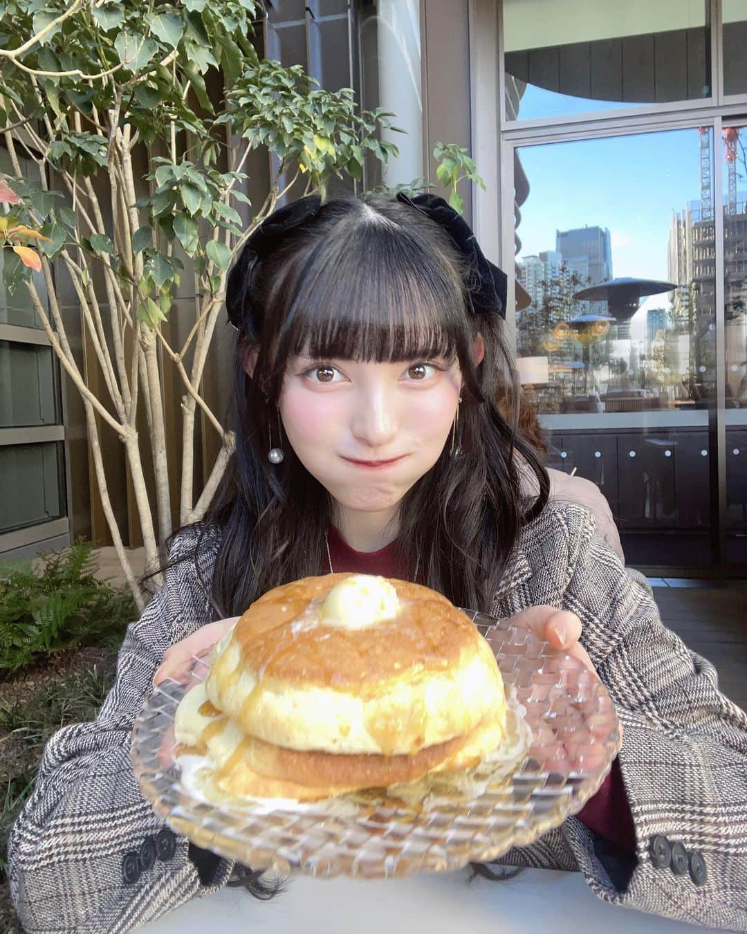 菅田愛貴のインスタグラム：「最近のあきちゃんメイク❤︎   #菅田愛貴 #アイドルメイク #あきちゃんメイク #PR #ロムアンド #ヒンス #リリミュウ #アンプリチュード #アディクション #セザンヌ #チシュー #コスメ #balconyby6th #パンケーキ #麻布台ヒルズ #神谷町」