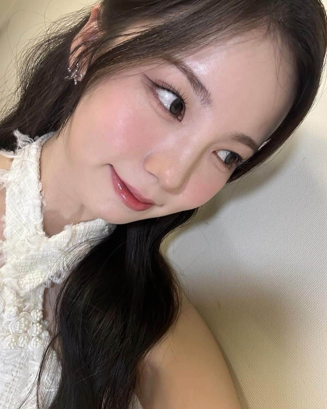 NiziUさんのインスタグラム写真 - (NiziUInstagram)「MAMA🫶🏻🤍 • • • #🌷🌷🌷」12月1日 19時15分 - niziu_artist_official