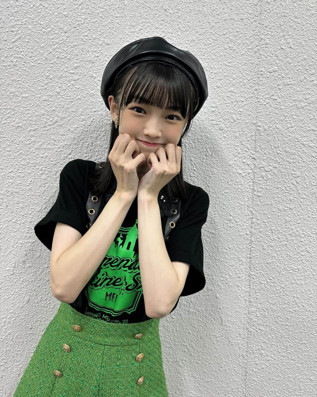 山﨑愛生さんのインスタグラム写真 - (山﨑愛生Instagram)「. 秋ツアーメンカラ衣装💚  📷 ♡全身バージョン！ ♡帽子を被りました👒  #ツアー #ツアー衣装  #アイドル衣装  #山﨑愛生 #パンダさんパワー  #モーニング娘 #モーニング娘23  #morningmusume23」12月1日 19時22分 - mei_yamazaki.official