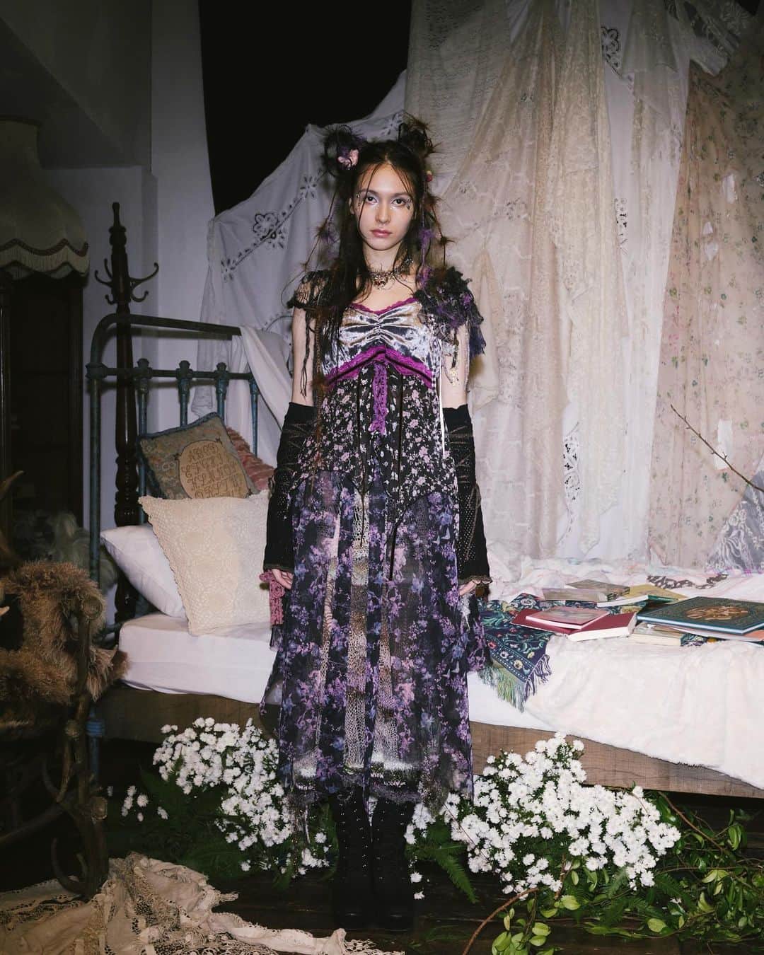 西尾エイミさんのインスタグラム写真 - (西尾エイミInstagram)「🧚🏿‍♀️🪶@rurumu.official 💜 2024 spring & summer collection - ̗̀ 𖤐 Seelie Court」12月1日 19時22分 - delinquent_doll