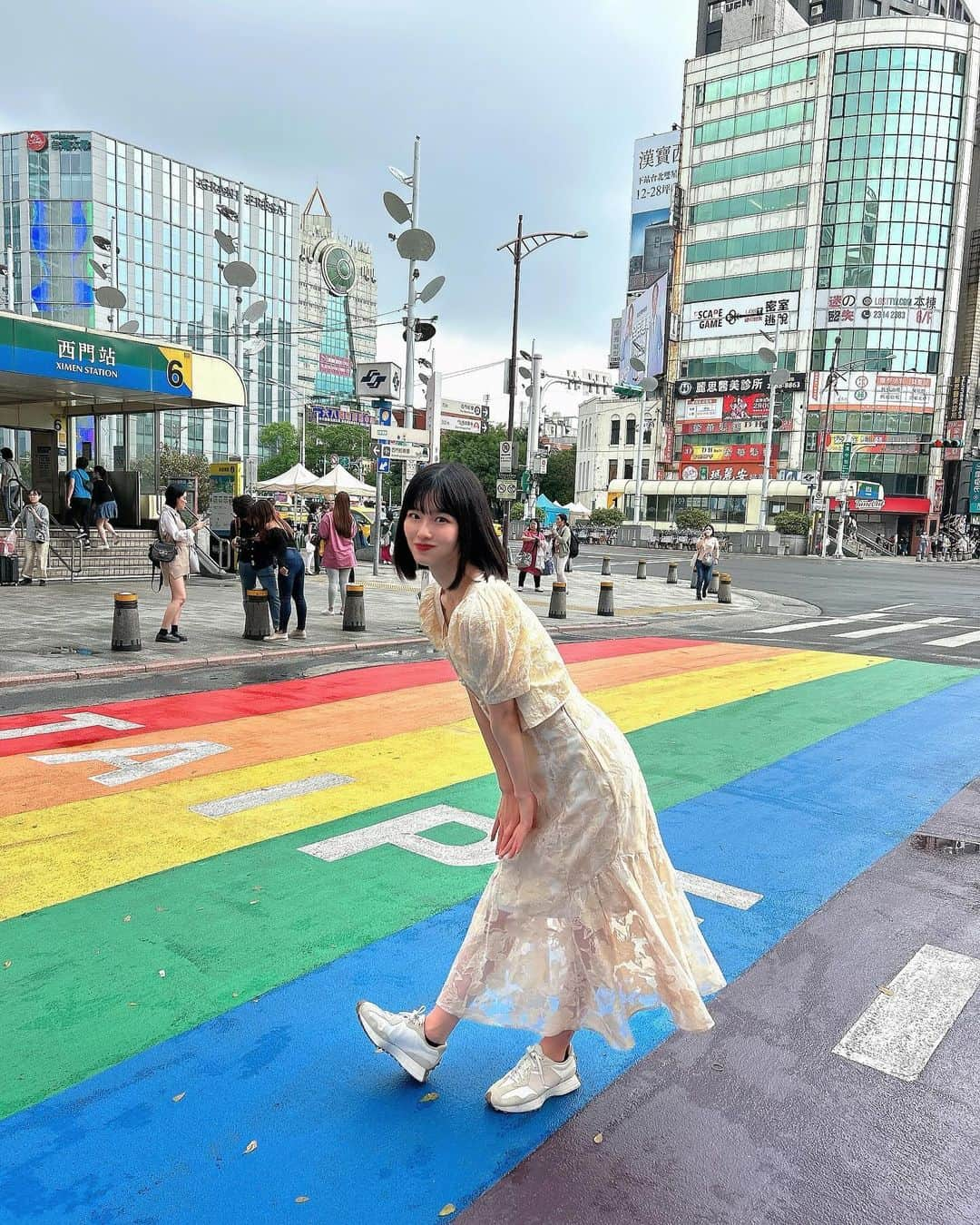 浅井七海さんのインスタグラム写真 - (浅井七海Instagram)「. 台湾旅行して来ました🇹🇼 また写真載せていきます🙆🏻‍♀️  I went on a trip to Taiwan.I'll post a picture again.  #台湾 #台湾旅行 #海外旅行 #西門 #中正紀念堂」12月1日 19時37分 - naamin48_