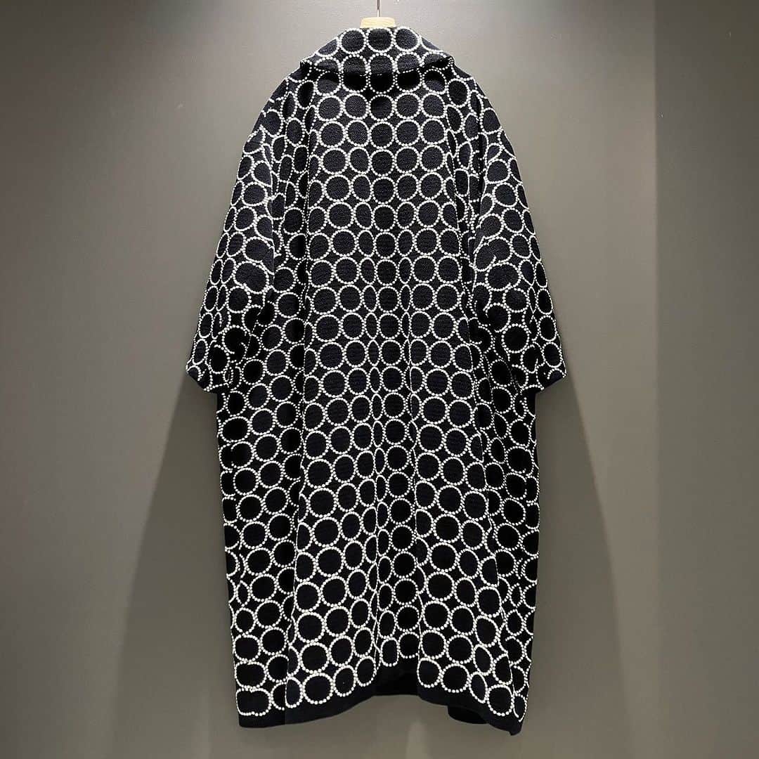 BEAMS JAPANさんのインスタグラム写真 - (BEAMS JAPANInstagram)「＜mina perhonen＞ Womens tambourine coat ¥187,000-(inc.tax) Item No.61-19-0175 BEAMS JAPAN 3F ☎︎03-5368-7317 @beams_japan #minaperhonen #beams #raybeams #beamsjapan #beamsjapan3rd Instagram for New Arrivals Blog for Recommended Items」12月1日 19時42分 - beams_japan
