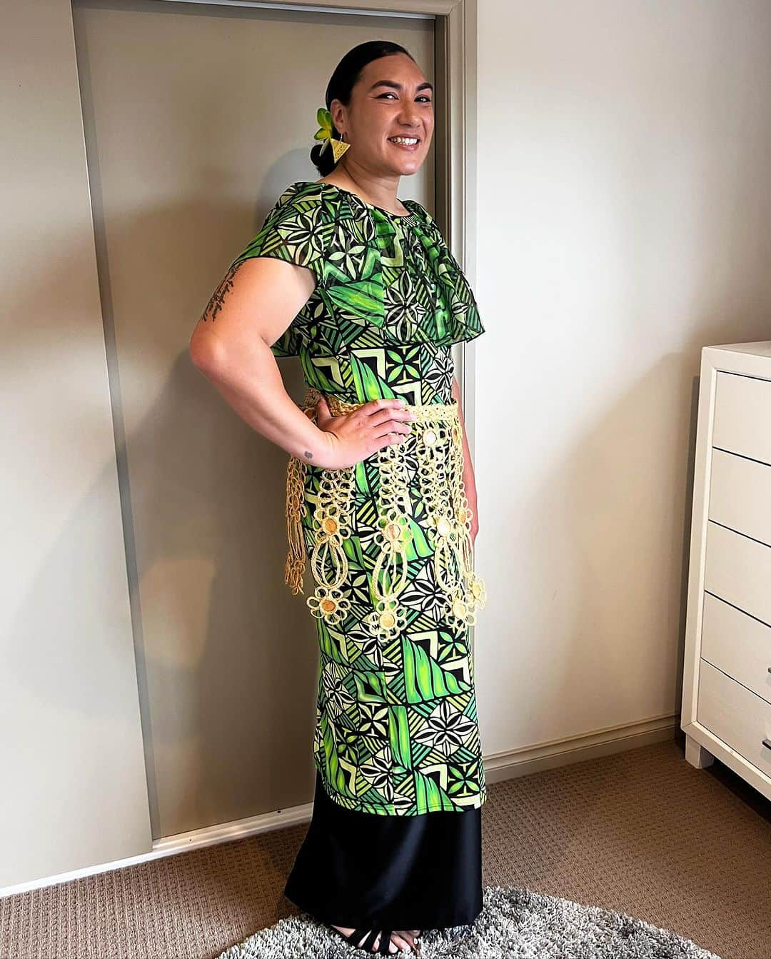 バレリー・アダムスさんのインスタグラム写真 - (バレリー・アダムスInstagram)「Sisters rocking that green number at the @tonganyouthtrustnz awards tonight💚 Congratulations to all especially @lisaadamsx 😊🇹🇴🌺.  Proud of you sissy and sorry about Houma claiming you 👀🤣.」12月1日 20時02分 - valerieadams84