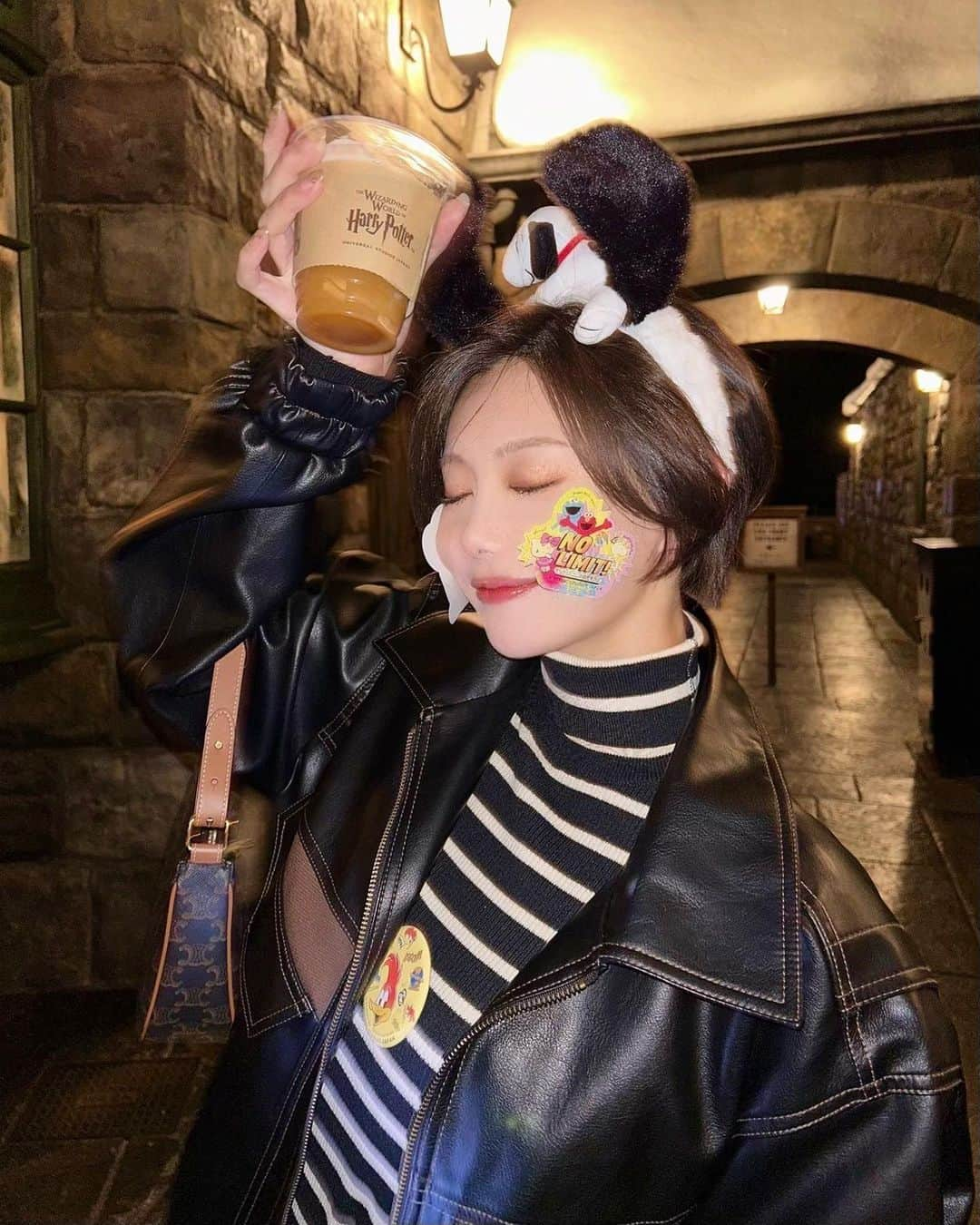 山本ゆうのインスタグラム：「.  浮かれぽんち🍺 (バタービールです)  #universalstudios #universalstudiosjapan  #ユニバ #ユニバーサルスタジオジャパン」