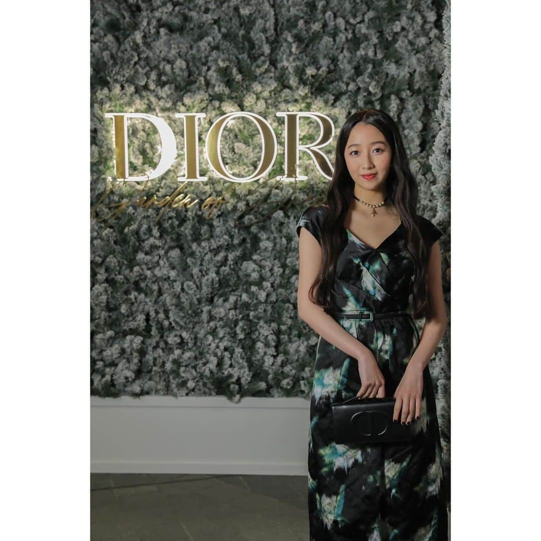 木村心美さんのインスタグラム写真 - (木村心美Instagram)「It’s beginning to look a lot like Christmas 🕺🏻🥰✨ ・ @diorbeauty @dior #Diorholiday #ガーデンオブドリームズ #SupportedByDior」12月1日 20時36分 - cocomi_553_official