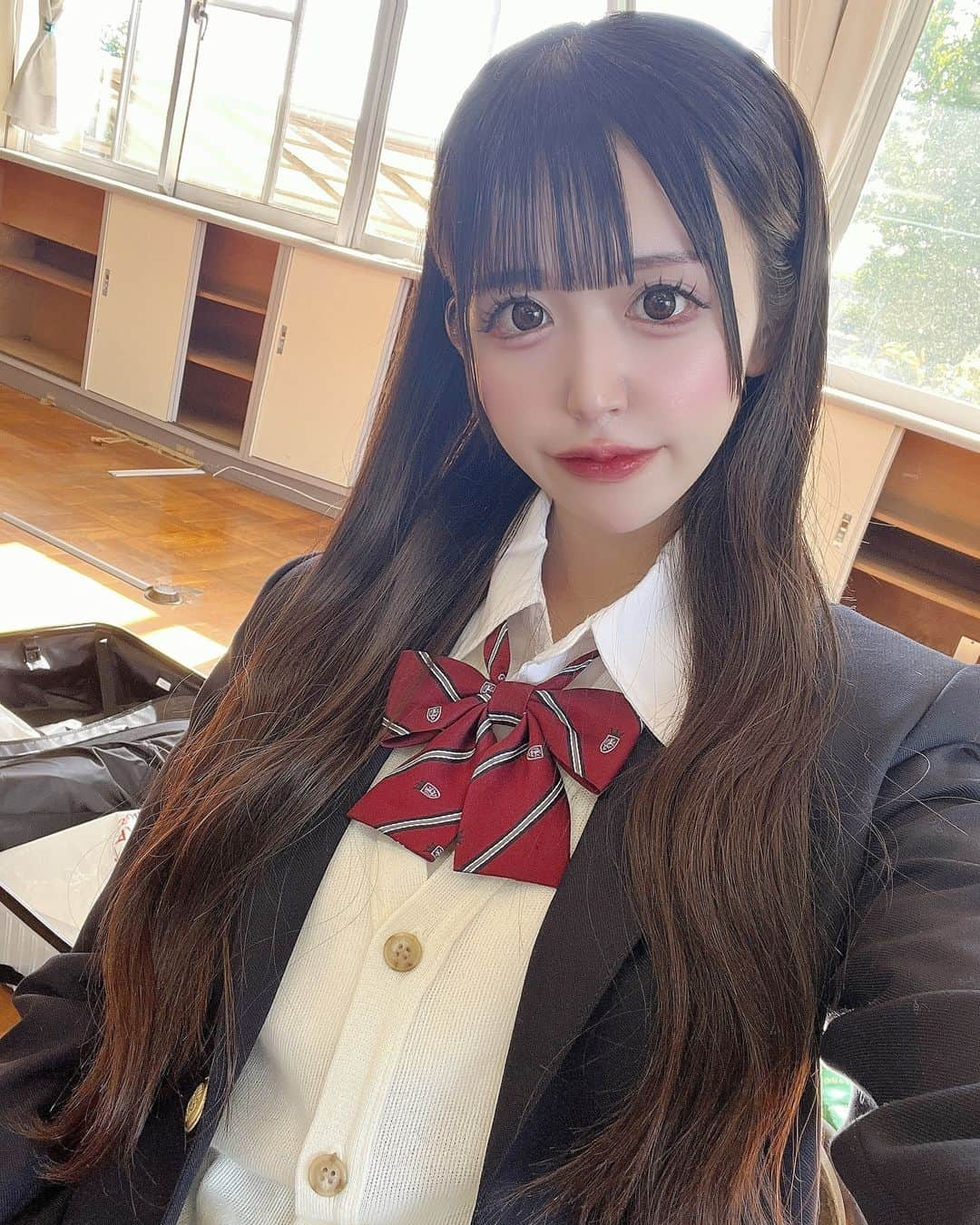 大月美雨のインスタグラム：「⁡♡ #粉我 #アイドル #地下アイドル #f4f #followforfollowback #follow4like #いいね返し #japanesegirl #自撮り #自発ください #likeforlike #instagood #量産 #美男美女と繋がりたい #followme #cosplay #cosplaygirl #idol #idol #メ イドカフェ #maid #japanesegirl #コンカフェ #秋葉原　#맞팔해요 #맞팔 #선팔하면맞팔　#bobon21 　#隠しきれないオタク#jkブランド #制服　#meid ⁡ ⁡」