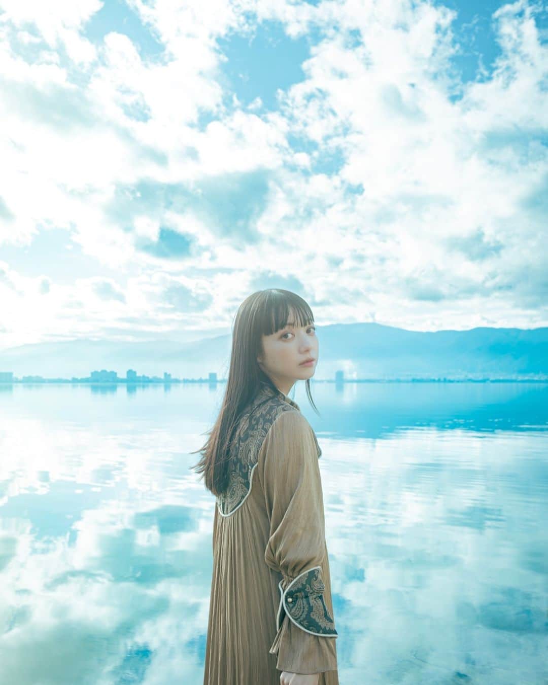 国分真央さんのインスタグラム写真 - (国分真央Instagram)「. また冬の諏訪湖に行きたいな 🦢𓂃 𓈒 𓂂𓏸 ⁡」12月1日 20時56分 - mao_kokubu