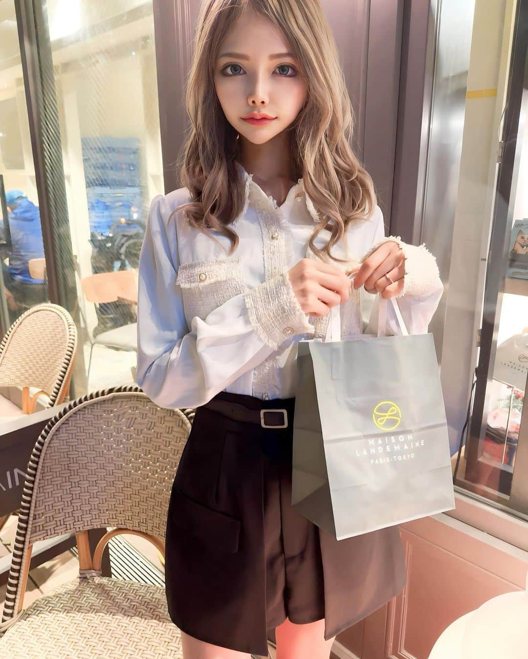 さとのんさんのインスタグラム写真 - (さとのんInstagram)「. パン屋行くと買いすぎちゃう🥐  code… @sheinofficial ‪‪ @shein_japan  ⋆☽商品検索 ︎︎︎︎︎︎︎︎☑︎トップスID25411863 ￥4,724 ⋆☽クーポンコード:EBSJP231  お得にお買い物してね🛍  -試すたび、好きが見つかる。届くたび、好きが増えてく。-  #東京カフェ  #メゾンランドゥメンヌ  #メゾンランドゥメンヌトーキョー  #SHEIN購入品  #SHEINコーデ  #153cmコーデ  #低身長コーデ  #SHEIN冬の感謝祭 #SHEIN #SHEINforAll #SHEINGoodFinds #loveshein  #saveinstyle #PR」12月1日 20時53分 - satono_0110