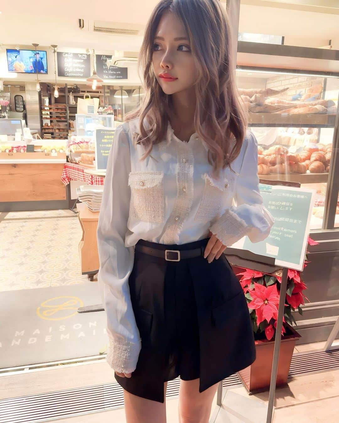さとのんさんのインスタグラム写真 - (さとのんInstagram)「. パン屋行くと買いすぎちゃう🥐  code… @sheinofficial ‪‪ @shein_japan  ⋆☽商品検索 ︎︎︎︎︎︎︎︎☑︎トップスID25411863 ￥4,724 ⋆☽クーポンコード:EBSJP231  お得にお買い物してね🛍  -試すたび、好きが見つかる。届くたび、好きが増えてく。-  #東京カフェ  #メゾンランドゥメンヌ  #メゾンランドゥメンヌトーキョー  #SHEIN購入品  #SHEINコーデ  #153cmコーデ  #低身長コーデ  #SHEIN冬の感謝祭 #SHEIN #SHEINforAll #SHEINGoodFinds #loveshein  #saveinstyle #PR」12月1日 20時53分 - satono_0110