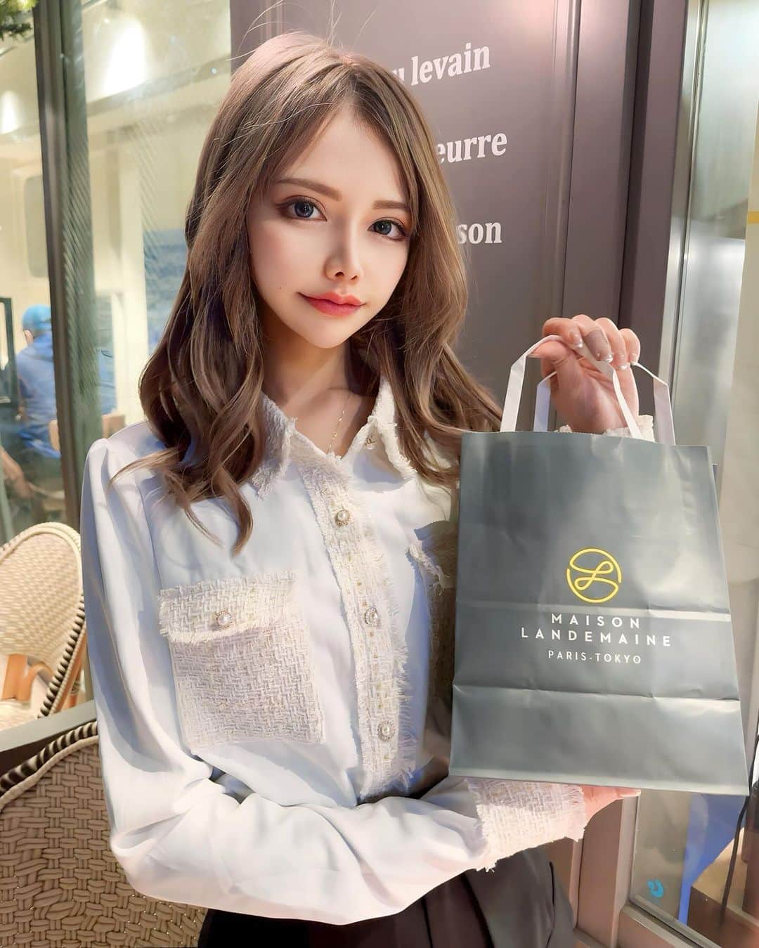 さとのんさんのインスタグラム写真 - (さとのんInstagram)「. パン屋行くと買いすぎちゃう🥐  code… @sheinofficial ‪‪ @shein_japan  ⋆☽商品検索 ︎︎︎︎︎︎︎︎☑︎トップスID25411863 ￥4,724 ⋆☽クーポンコード:EBSJP231  お得にお買い物してね🛍  -試すたび、好きが見つかる。届くたび、好きが増えてく。-  #東京カフェ  #メゾンランドゥメンヌ  #メゾンランドゥメンヌトーキョー  #SHEIN購入品  #SHEINコーデ  #153cmコーデ  #低身長コーデ  #SHEIN冬の感謝祭 #SHEIN #SHEINforAll #SHEINGoodFinds #loveshein  #saveinstyle #PR」12月1日 20時53分 - satono_0110