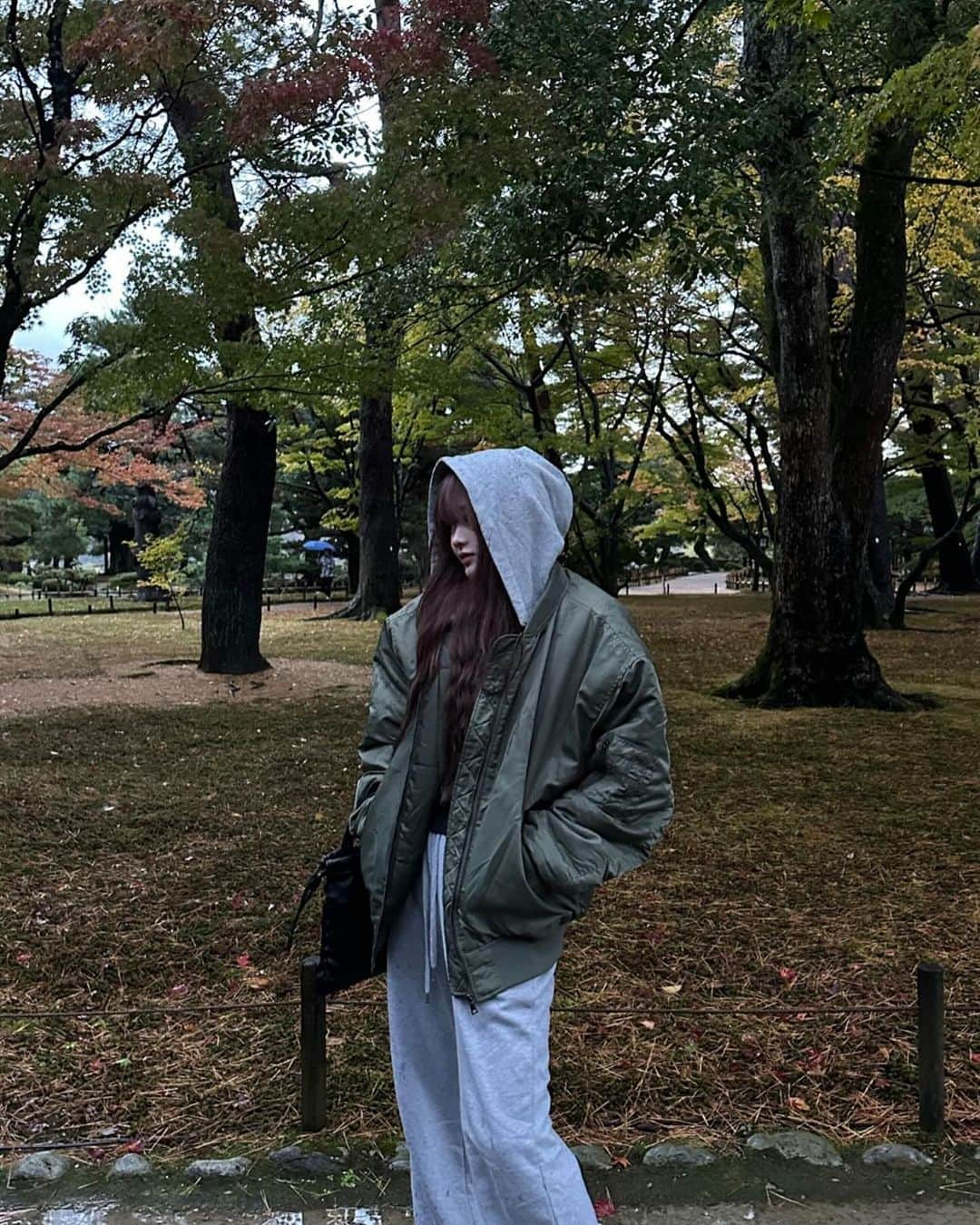 西村麻衣さんのインスタグラム写真 - (西村麻衣Instagram)「兼六園でお散歩しました🍁  #石川県　#金沢　#LEAD #遠征」12月2日 6時43分 - maikey1006