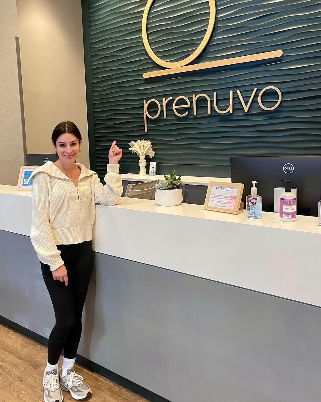 リア・ミシェルさんのインスタグラム写真 - (リア・ミシェルInstagram)「Excited to be visiting @Prenuvo today to be proactive about my health! 💪🏻 #prenuvopartner」12月2日 7時04分 - leamichele