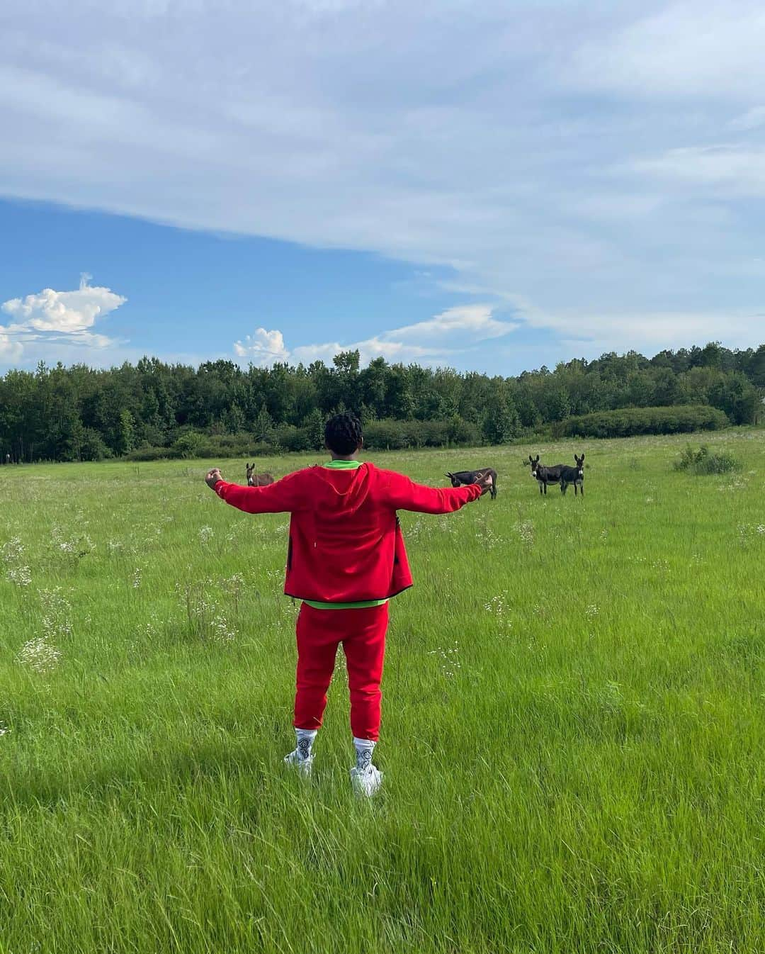 コーデル・ブローダスさんのインスタグラム写真 - (コーデル・ブローダスInstagram)「The Champtons Ranch Q1 2024 Went to the city council to get my planning & zoning together My Boy Jimmy letting us know what we can and can’t do & Big Mike my mentor we putting together a dream team Poppa Snoop & Jeff & can’t forget the @realtor_jenrenee」12月2日 7時23分 - cbroadus