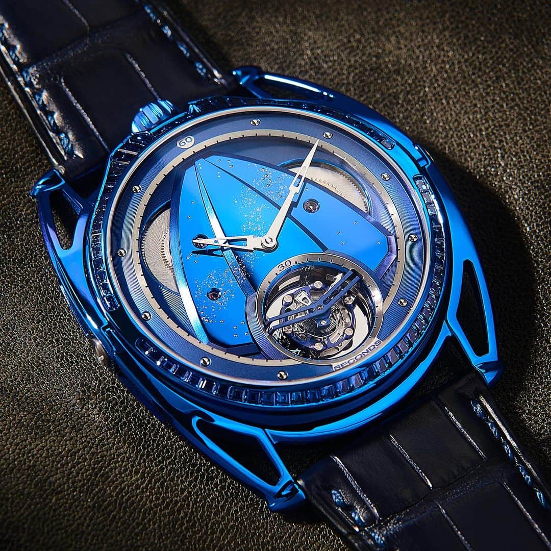 Daily Watchのインスタグラム：「The @de_bethune DB28XP Kind of Blue Tourbillon Sapphire represents the evolution of two extraordinary DeBethune pieces, and has a touch of sapphire added. A beautifully crafted piece of art that will be available in only 10 pieces. #debethune #debethunedb28」