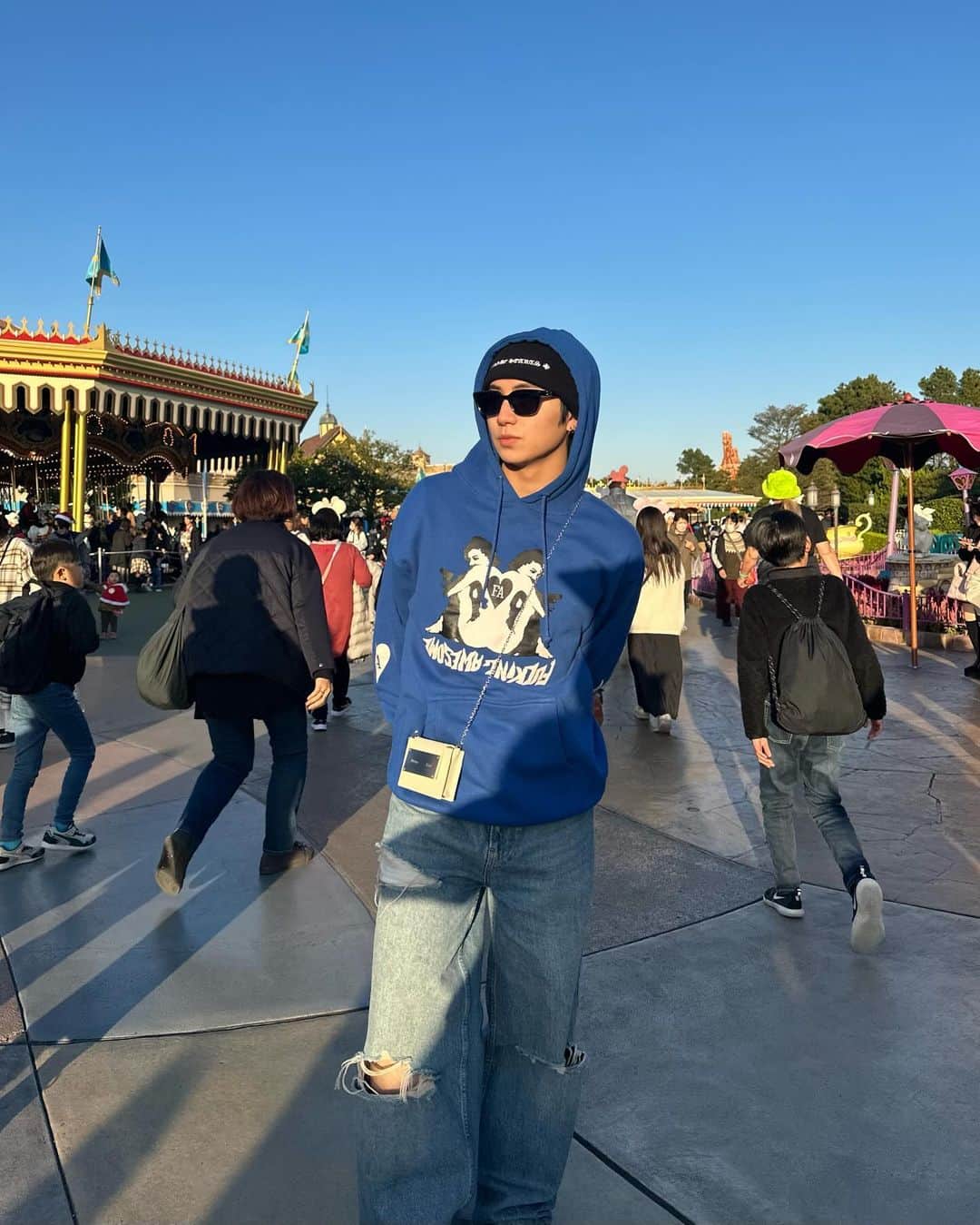 岡田蓮さんのインスタグラム写真 - (岡田蓮Instagram)「💙🖤  久しぶりにDisney行ってきた！ 楽しかった〜🤭」12月1日 22時48分 - ren.479