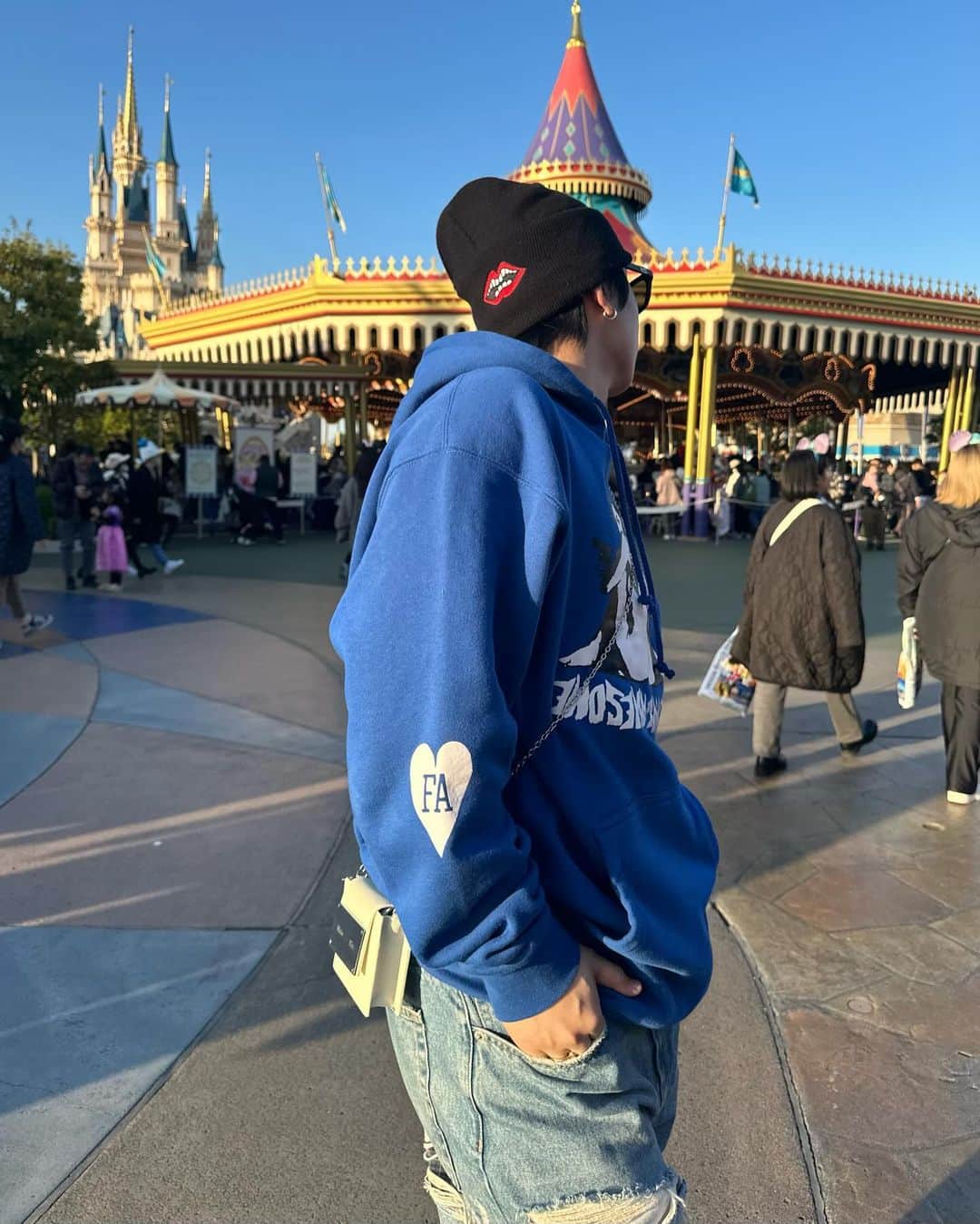 岡田蓮さんのインスタグラム写真 - (岡田蓮Instagram)「💙🖤  久しぶりにDisney行ってきた！ 楽しかった〜🤭」12月1日 22時48分 - ren.479