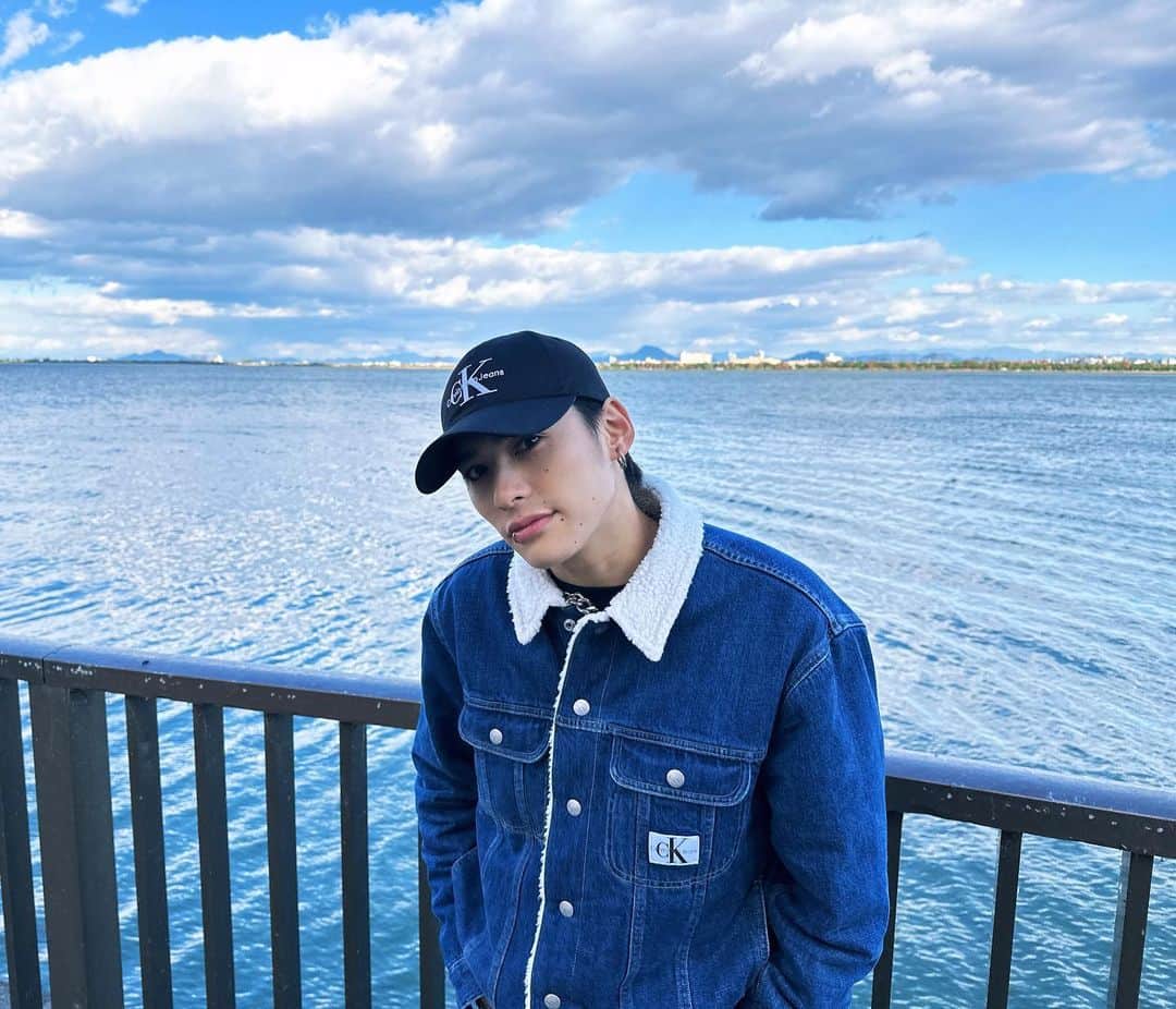 関哲汰のインスタグラム：「滋賀公演ありがとう❤️‍🔥 SWAGの盛り上がり最高だったよ！！ 琵琶湖行けたの嬉しい☺︎ すき焼きも最高 滋賀最高 次は6人で！！」