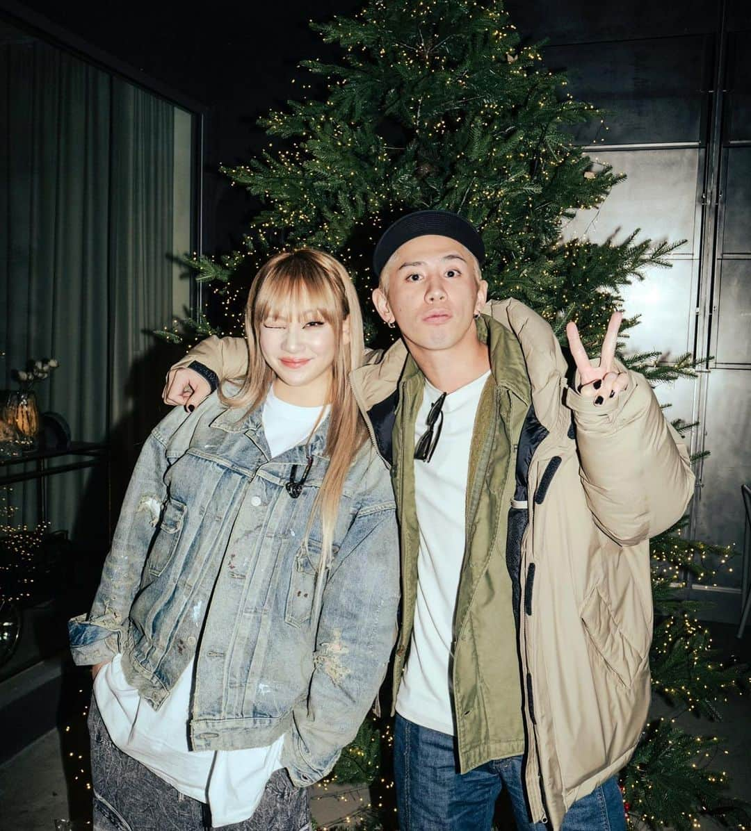 Taka さんのインスタグラム写真 - (Taka Instagram)「With this my Queen @chaelincl at Korea」12月1日 23時07分 - 10969taka