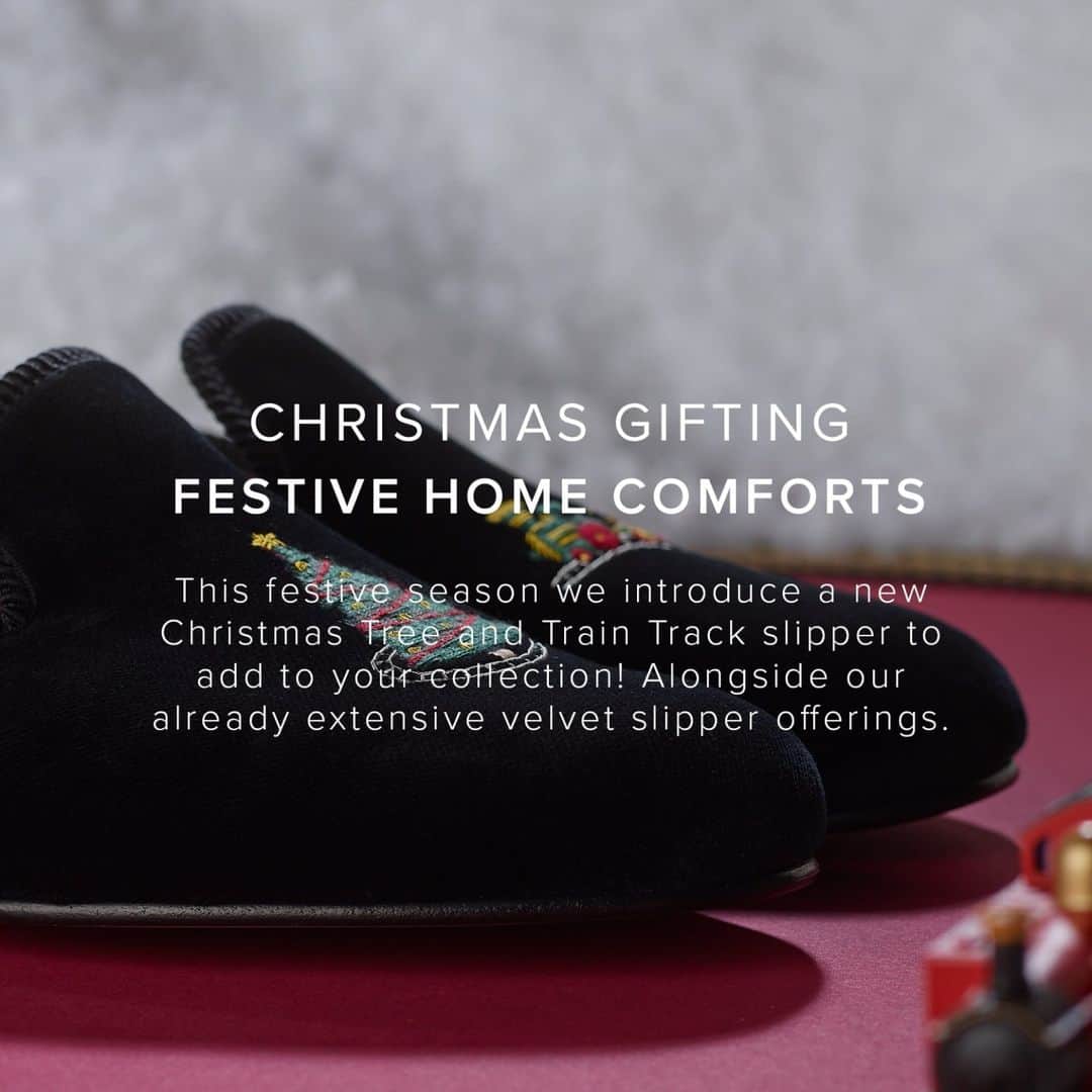 クロケット&ジョーンズのインスタグラム：「Christmas gifting season is upon us once again! This festive season we introduce a new Christmas Tree and Train Track slipper to add to yours or your loved ones collection! . #crockettandjones #madetobeworn #christmas #gifting」