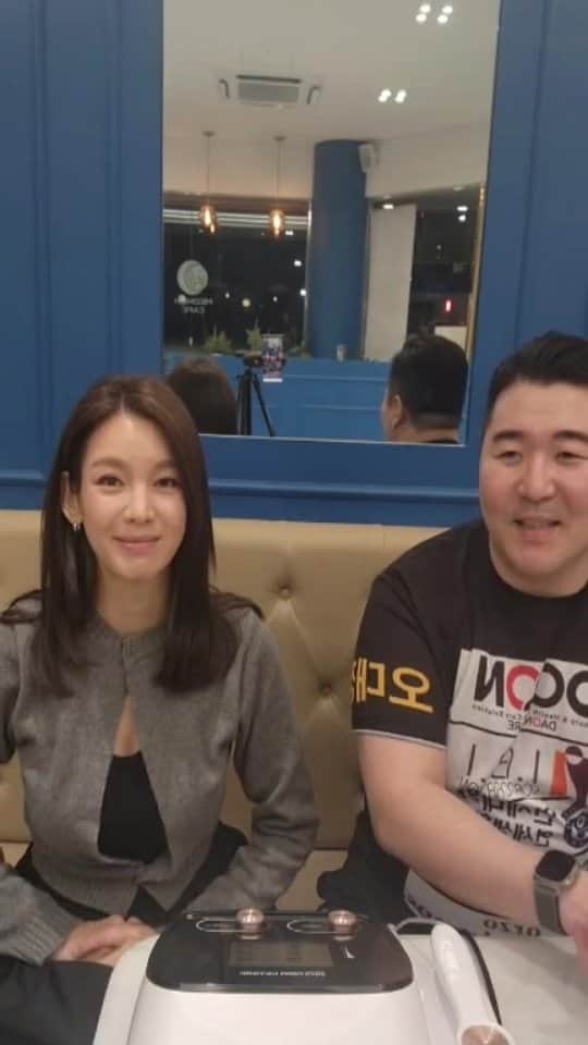 チョン・ガウンのインスタグラム：「#세브란스케어 #모두케어  식약처에서 인증받은 의료기기예요  12월4일까지  제 인스타 프로필에 구매링크있어요」