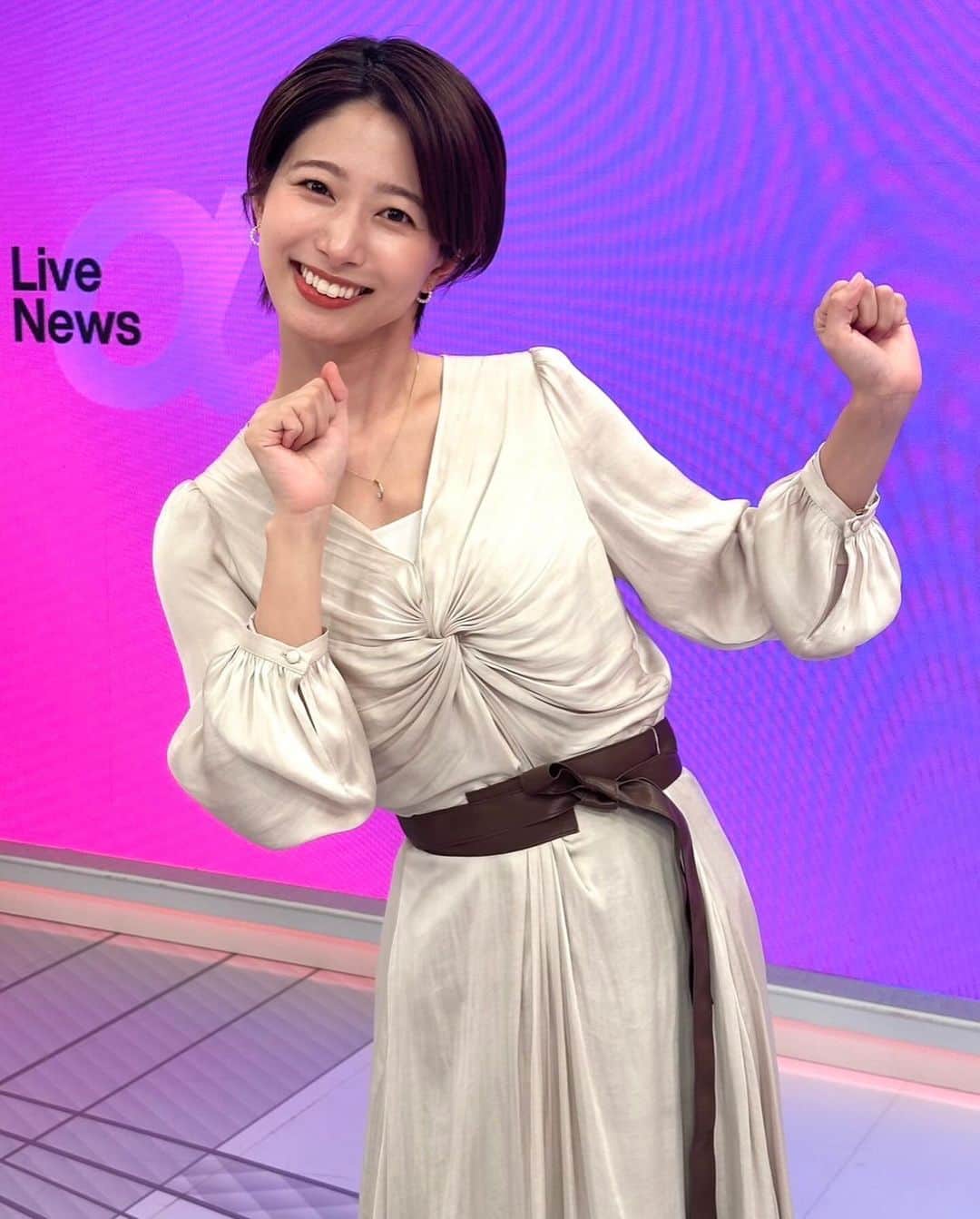 フジテレビ「THE NEWS α」さんのインスタグラム写真 - (フジテレビ「THE NEWS α」Instagram)「. 今夜は流行語大賞を取り上げます✨ SNS流行語大賞にまつわる この動き、、一生懸命表現してみました💃  きょうのコメンテーター #松江英夫 さん @hideo_matsue   #livenewsα #ライブニュースα #フジテレビ #fujitv #ニュース #堤礼実 #海老原優香 #今湊敬樹 #上中勇樹 #松﨑涼佳」12月1日 23時20分 - news_alpha