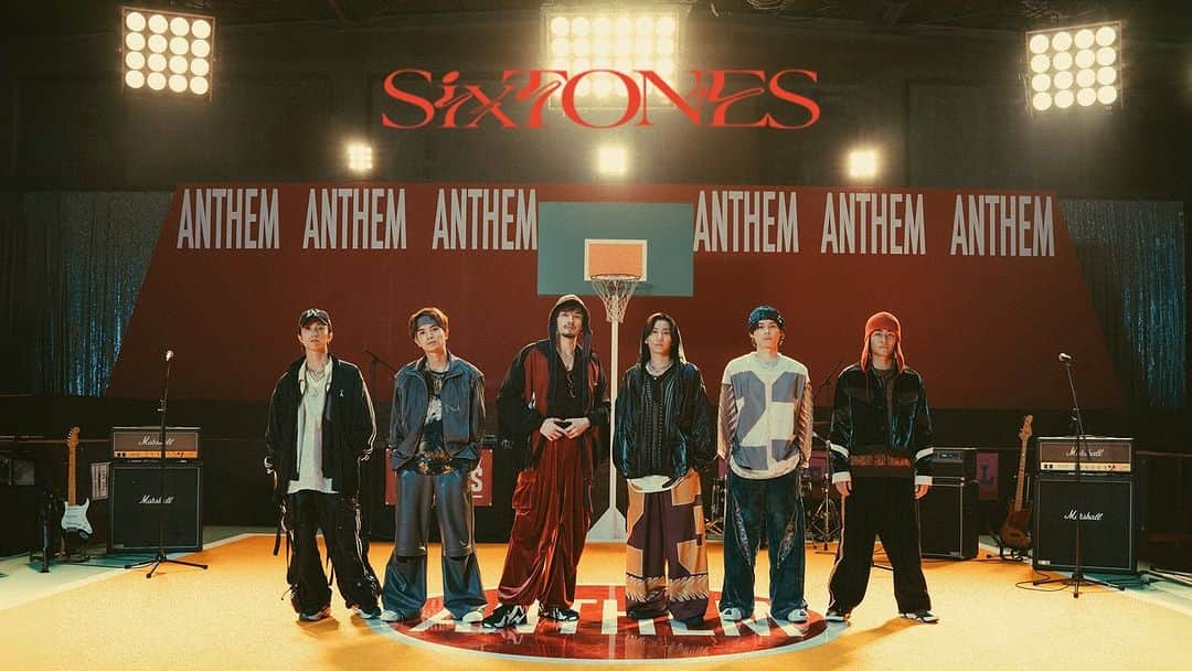 YUKIのインスタグラム：「SixTONES 「THE VIBES」リード曲 『アンセム』  YUUKI SANO @unione_yuuki 、Hayato Yamamoto @hatch_bell と共作にて作詞作曲させて頂きました！ SixTONESさんにしかだせない魅力とスキルフルなラップに男惚れするほど痺れました！沢山の方に届きますように！  #SixTONES_THEVIBES #SixTONES_アンセム」