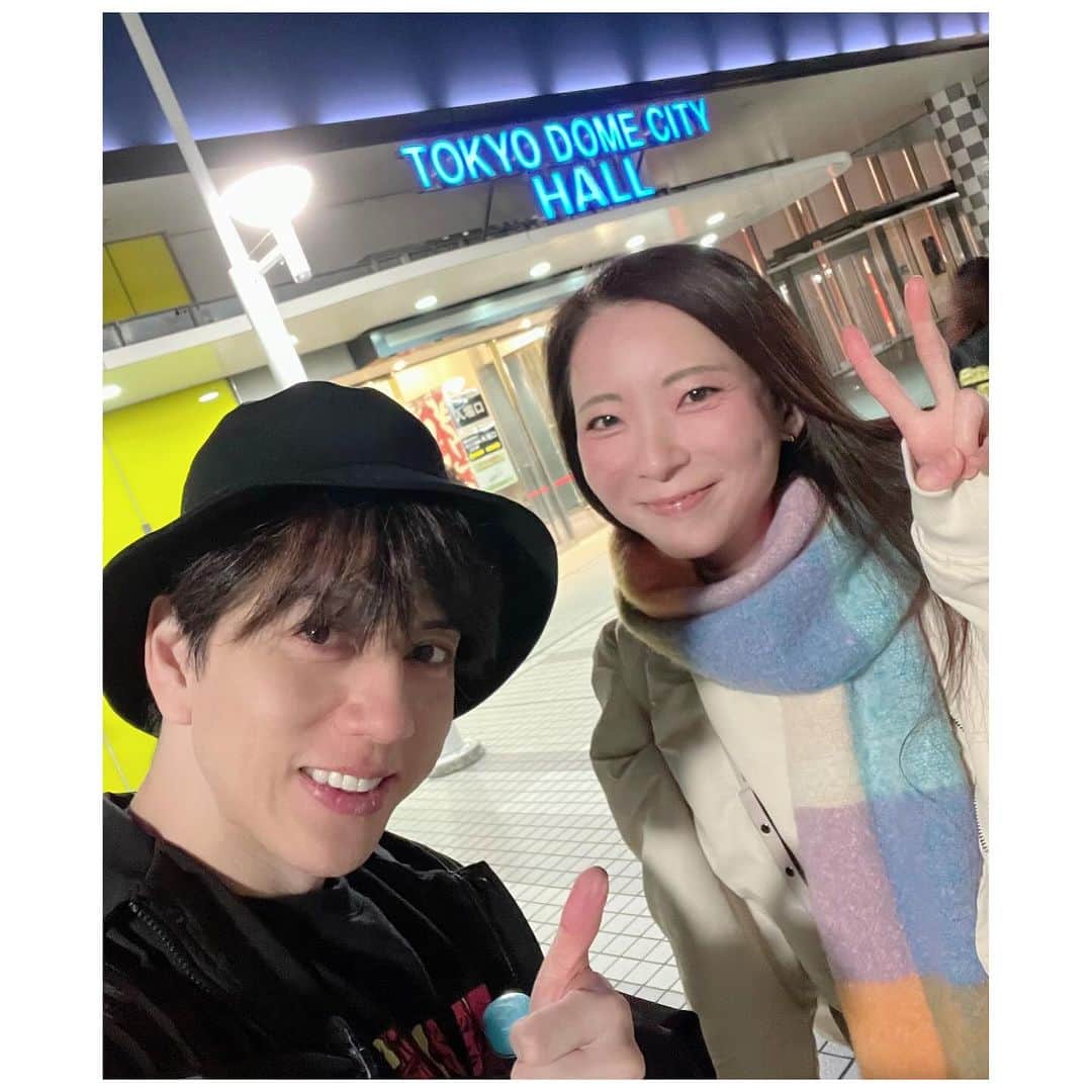 扇けいさんのインスタグラム写真 - (扇けいInstagram)「いや、、このお方、、 本当に凄すぎました。本当に。 幻滅する舞台化も多数ある中で原作以上にこんなにも役の想いを伝えられる人っているんだろうか。 2幕ずっと泣いてた。 私だけじゃなくて周りの人も泣いてた。 尊敬です。心から！ 興奮冷めやらずでグッズ販売に並び直してパンフレット買いました笑 もう1回観たい…！！ 素晴らしい舞台を本当にありがとう。 千穐楽まで無事に走り抜けられますように🥹🙏  #妓夫太郎 #舞台鬼滅の刃 #遠山裕介 くん✨」12月1日 23時51分 - kei.ohgi